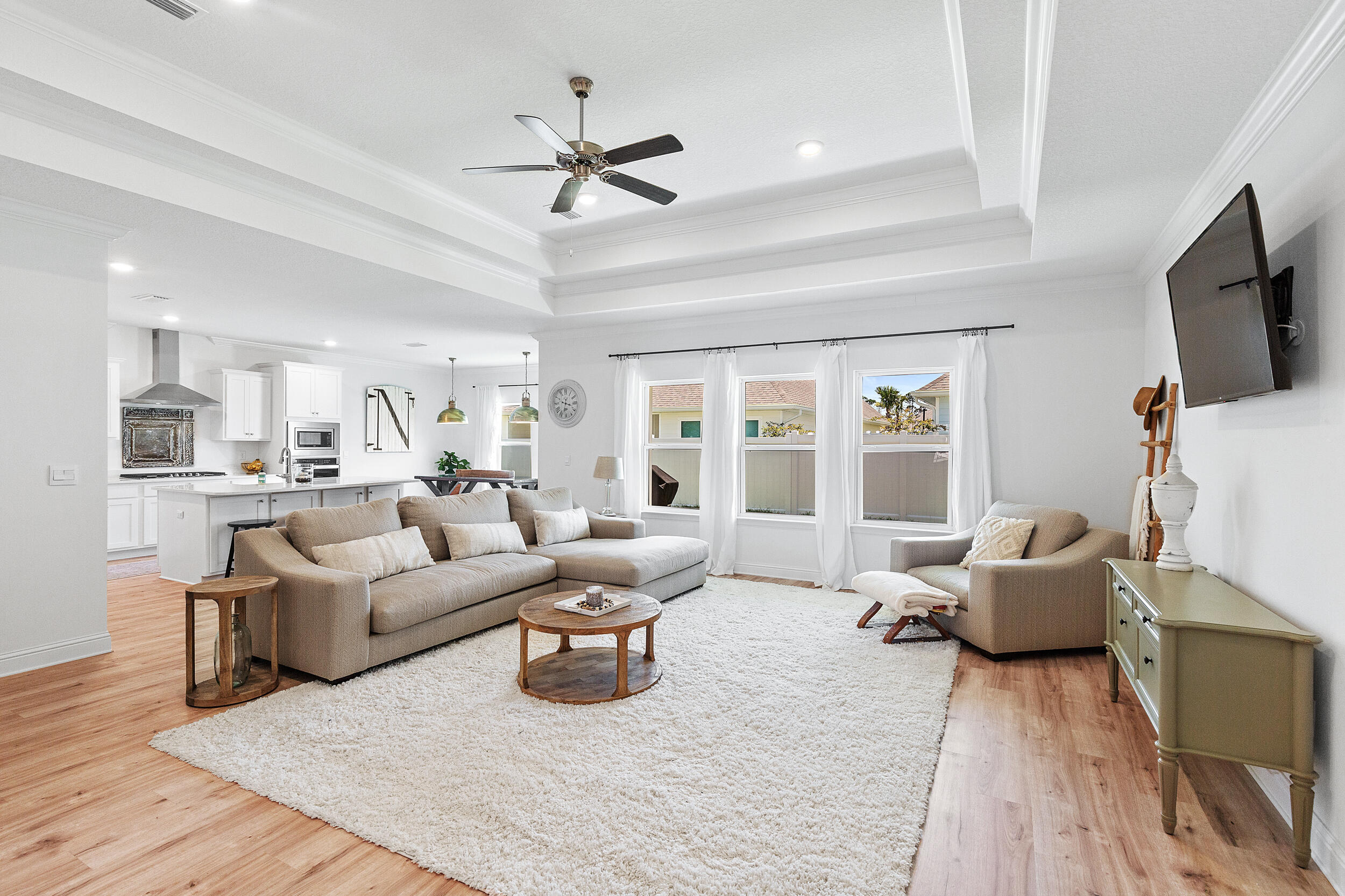 LAKEVIEW - Residential