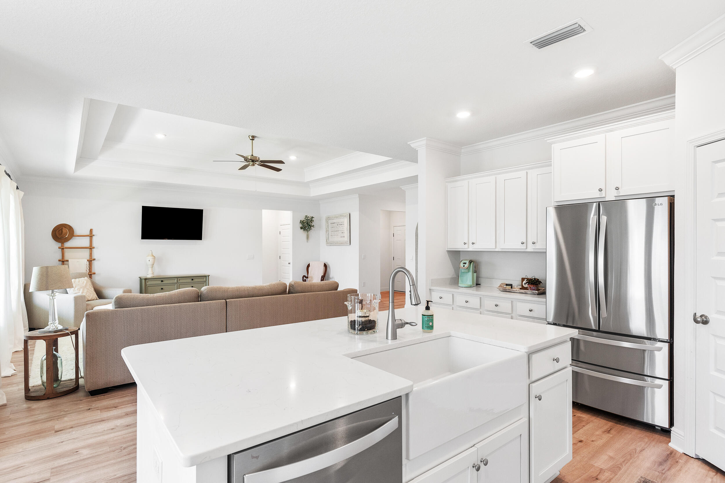 LAKEVIEW - Residential