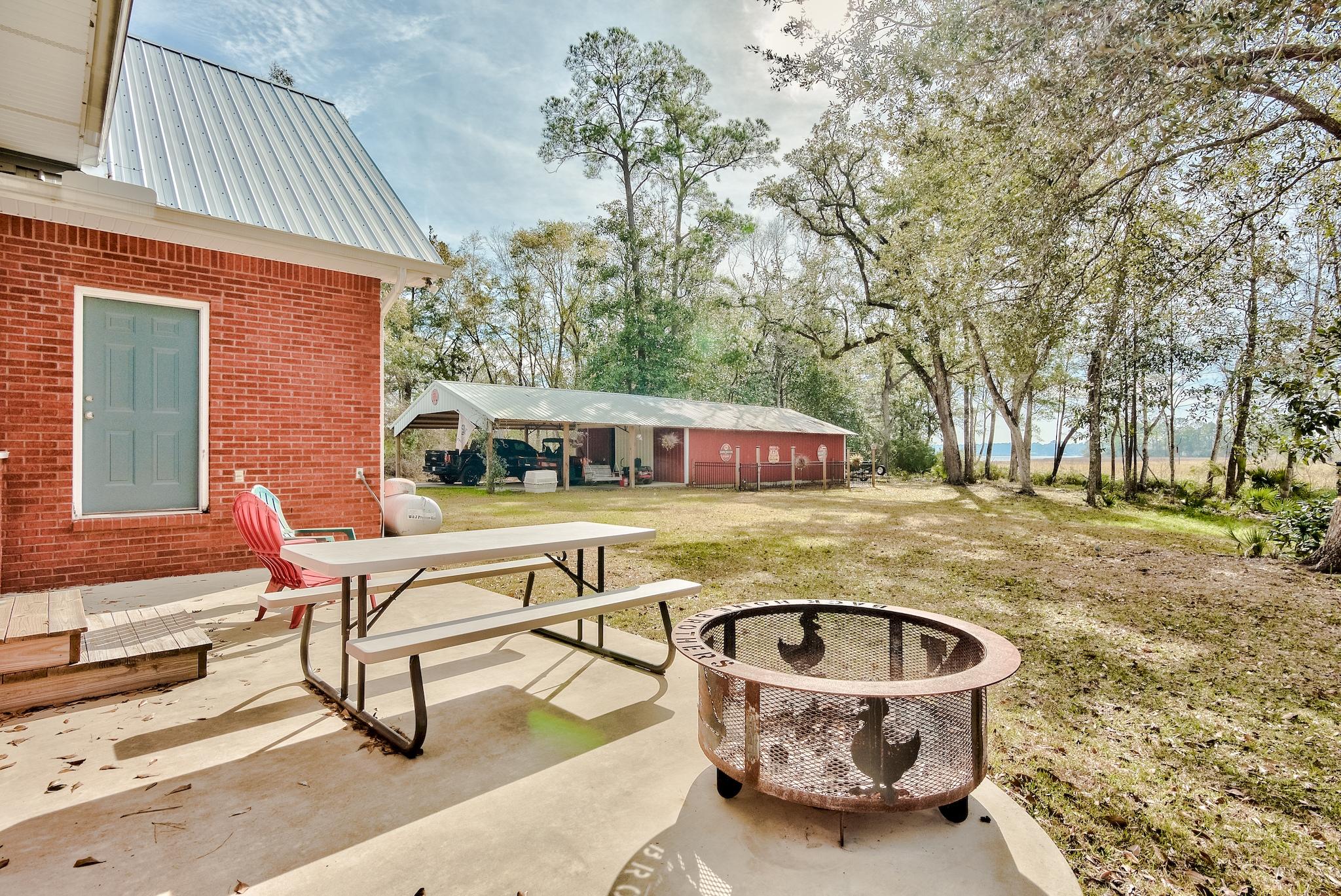 CROSS CREEK SHORES - Residential