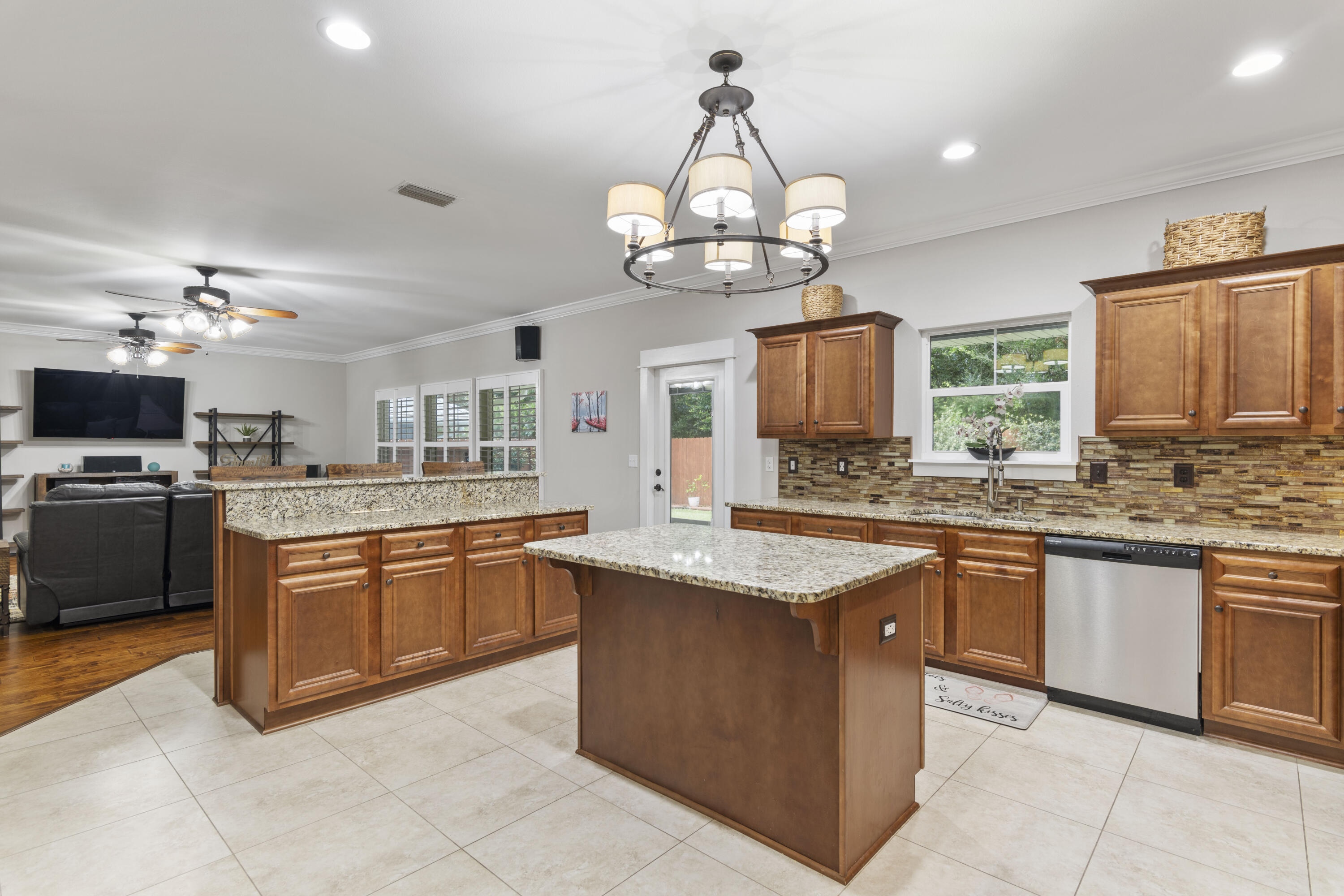 ALCONESE PLACE - Residential