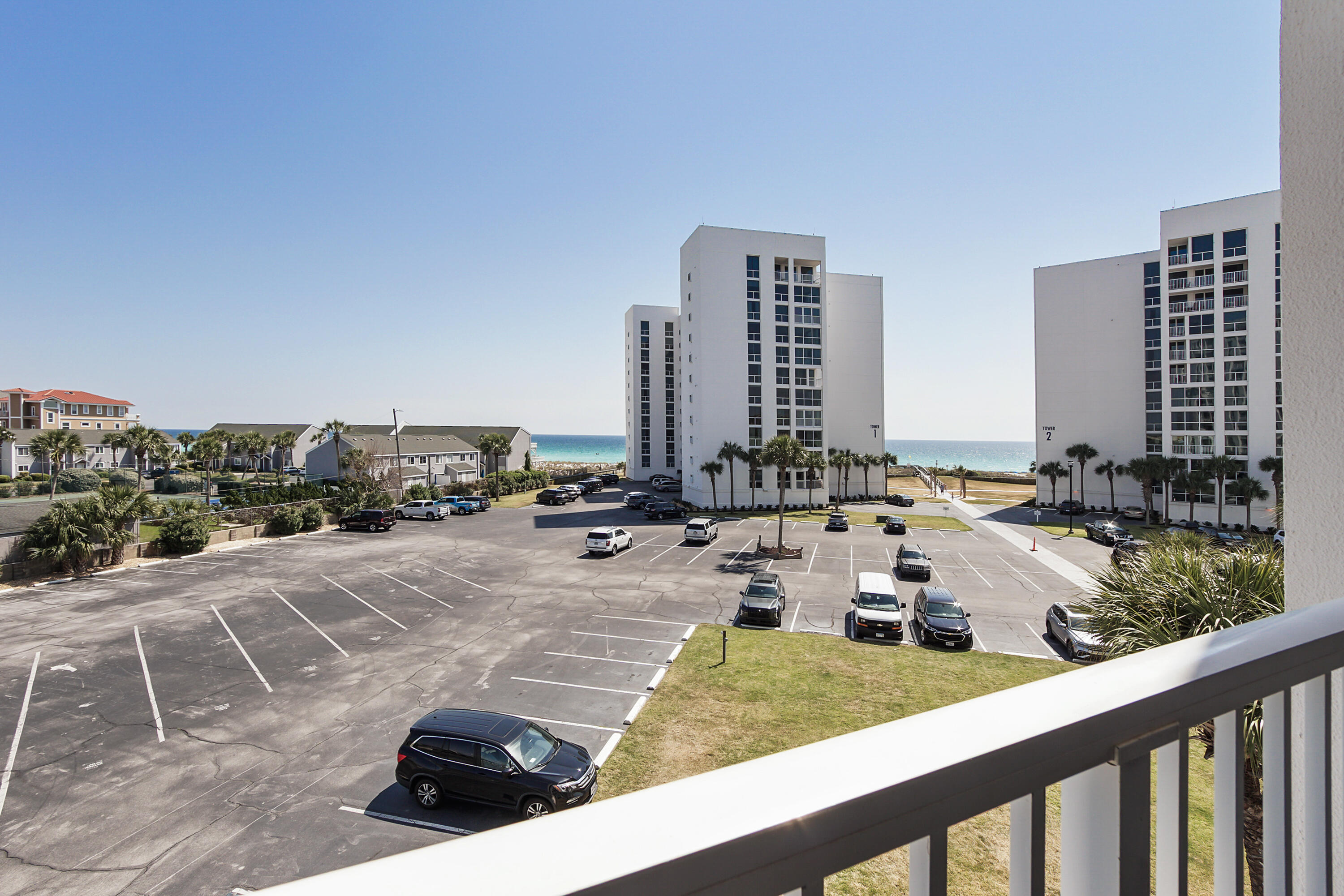 SHORELINE TOWERS 3 - Residential