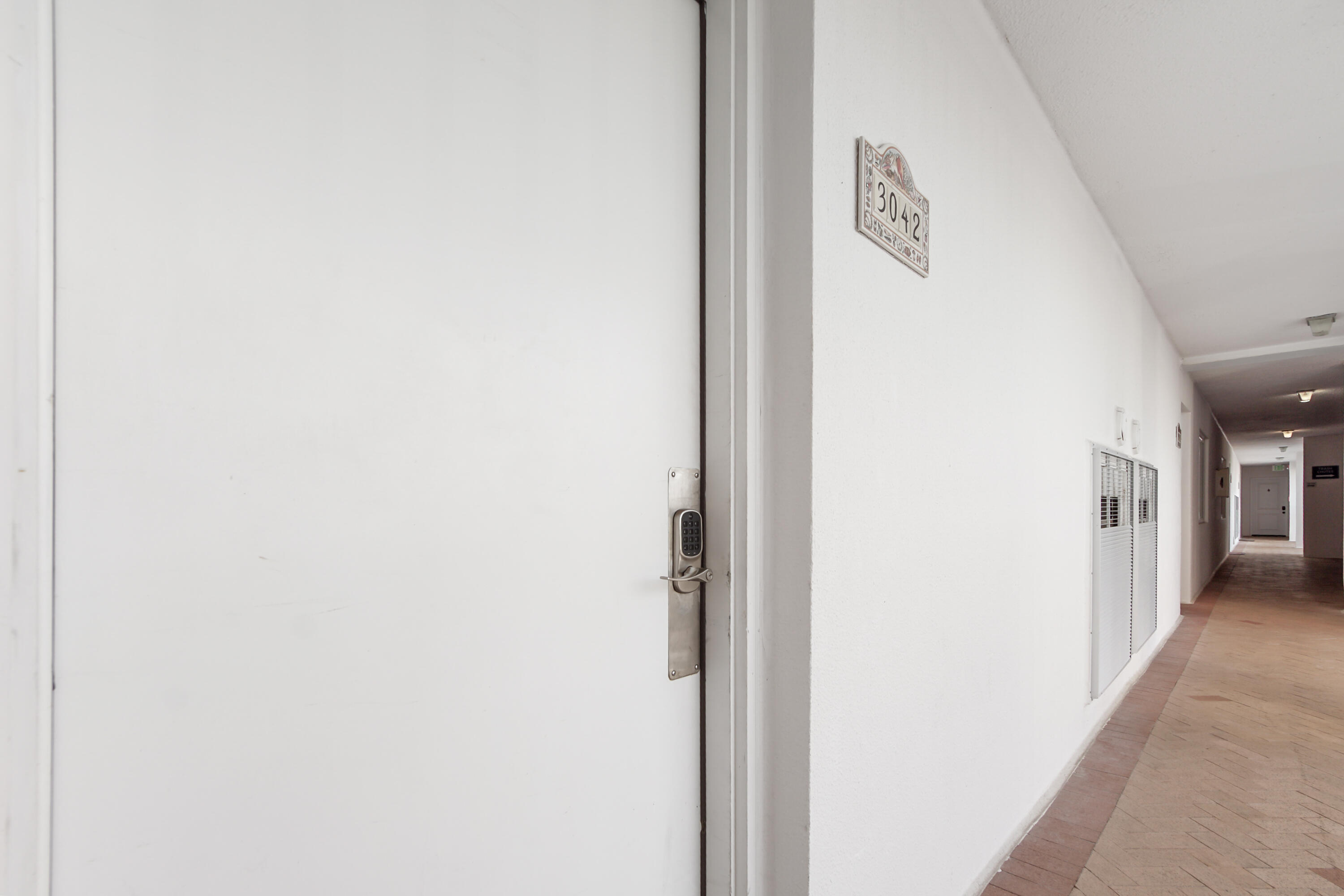 SHORELINE TOWERS 3 - Residential