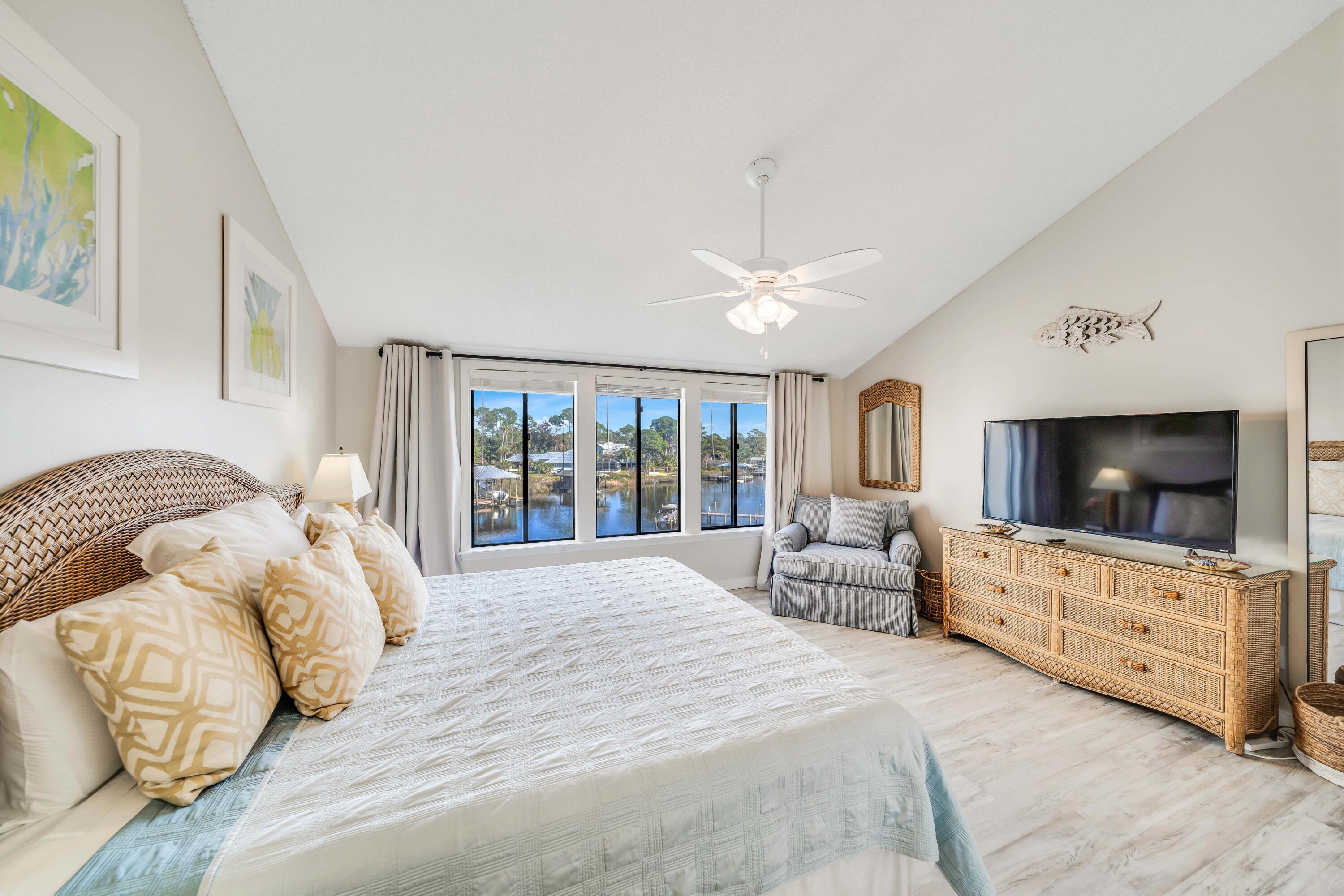 St Thomas Square, Villa 3 - Residential