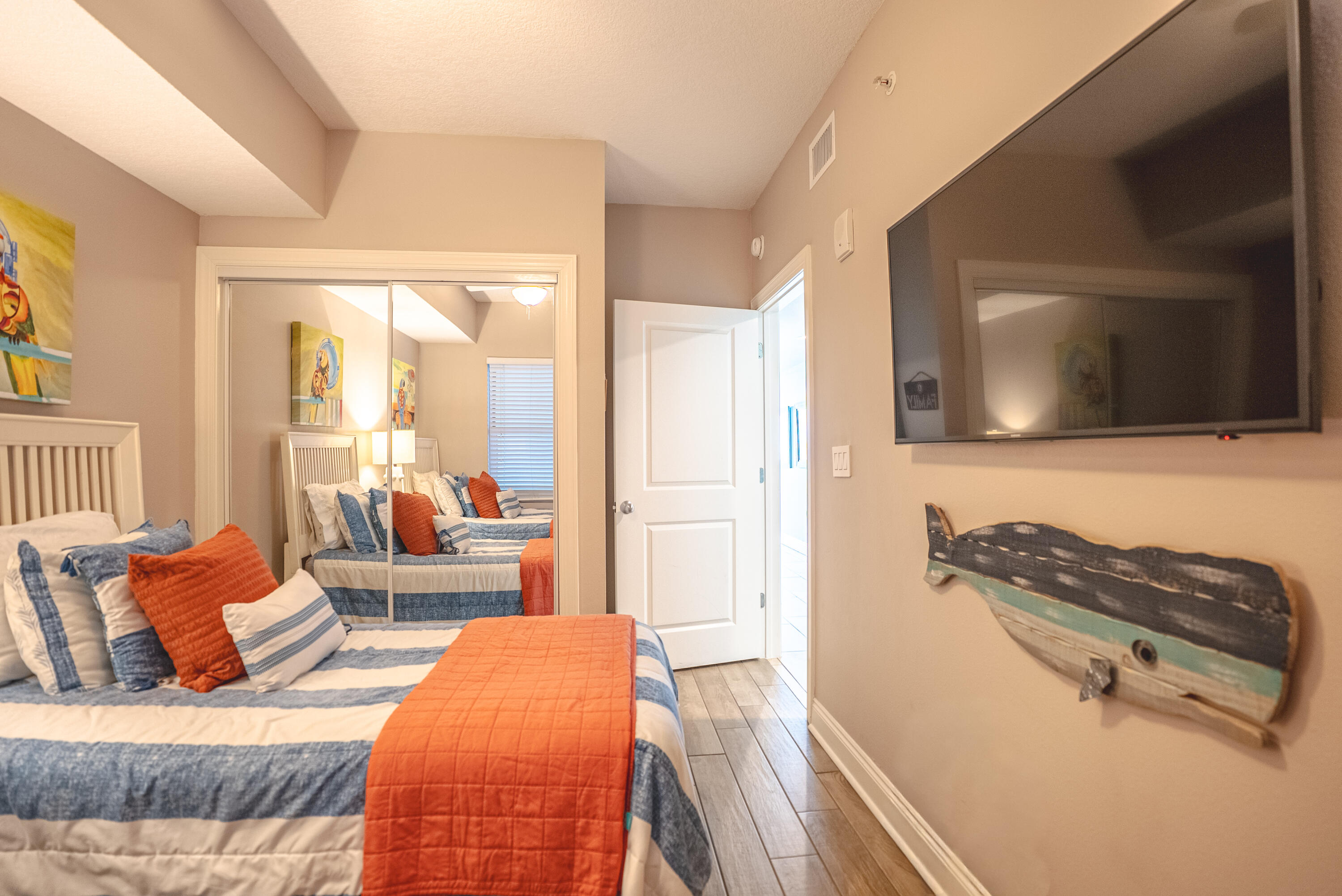 PALAZZO CONDOMINIUM - Residential