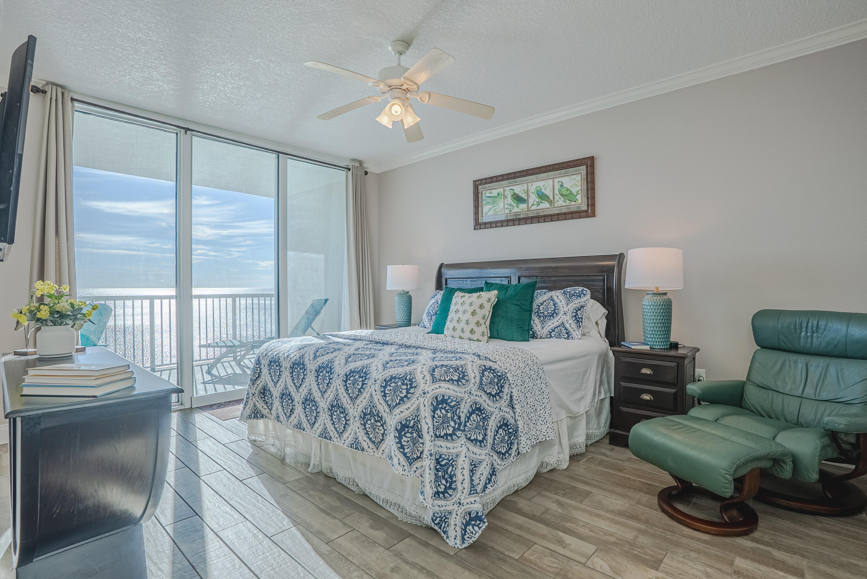 PALAZZO CONDOMINIUM - Residential