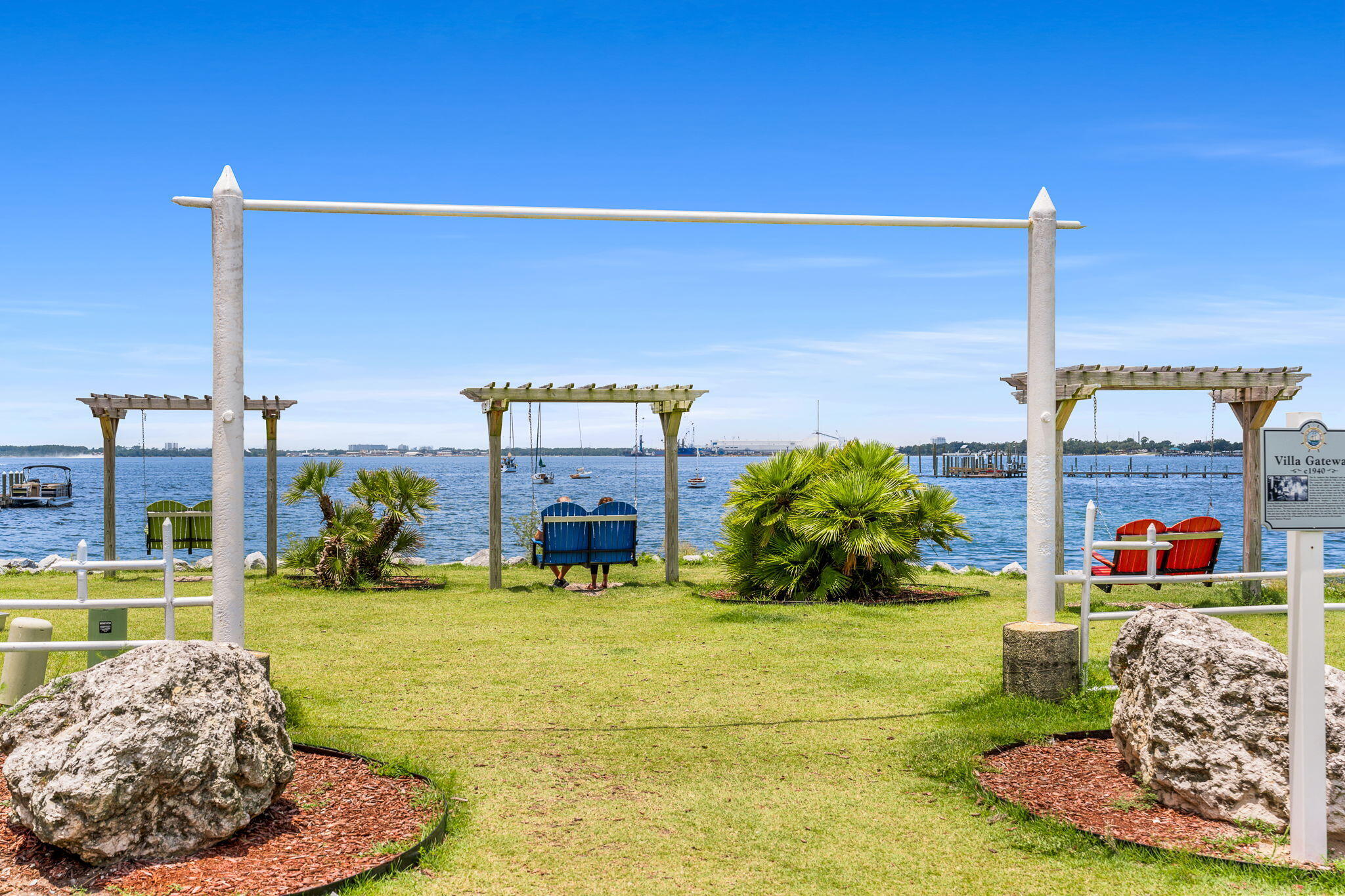 BAYSIDE - Residential
