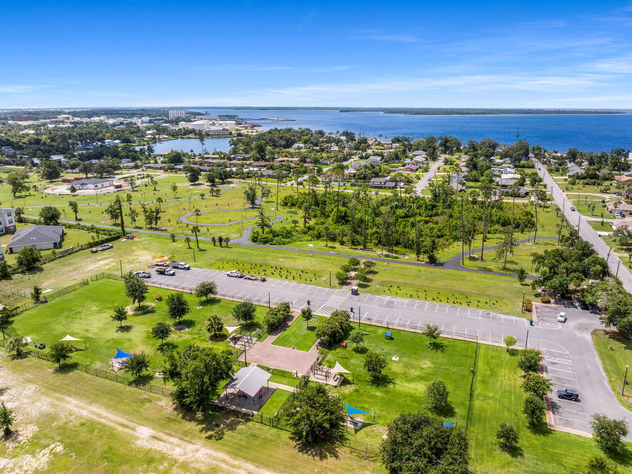 BAYSIDE - Residential