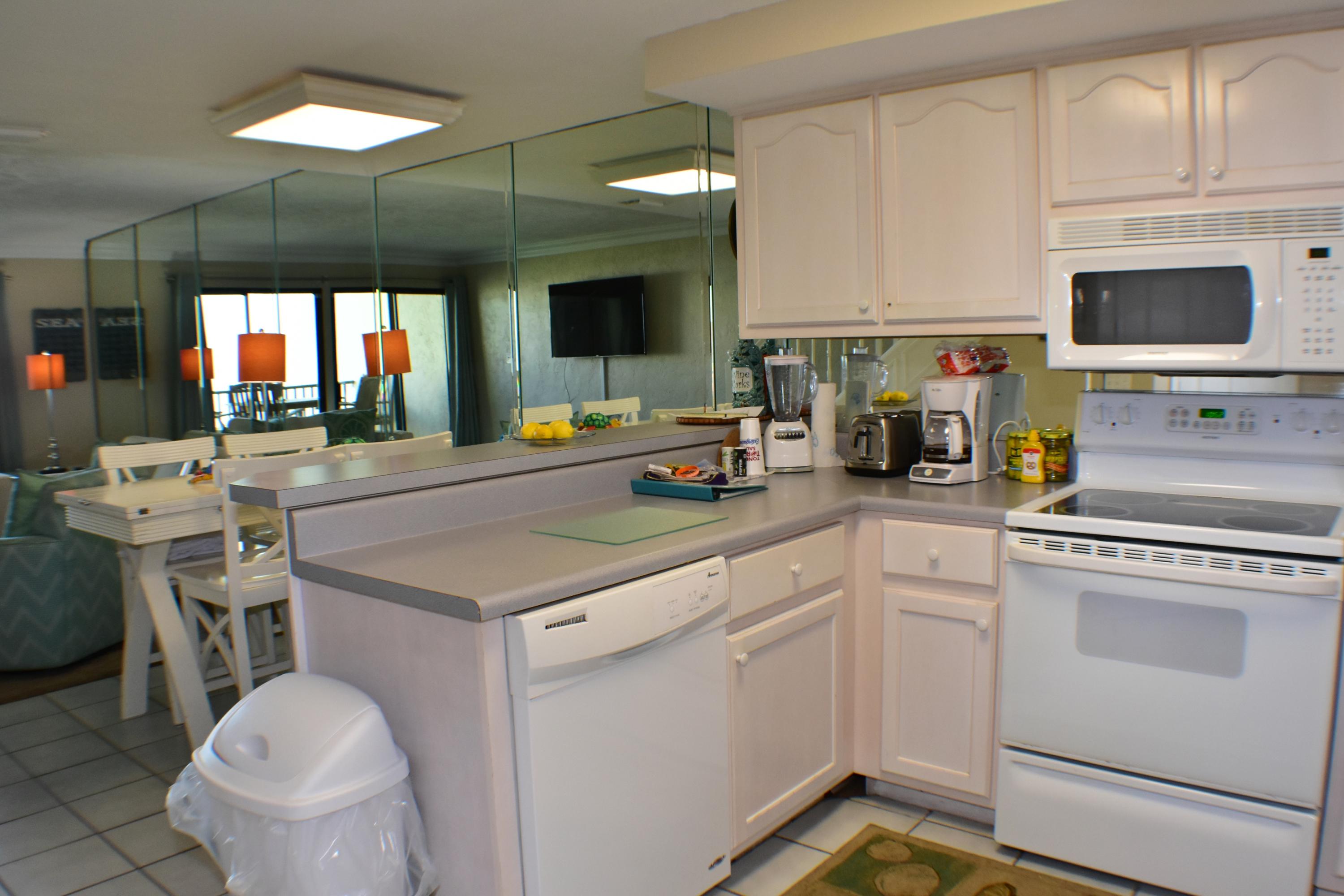 SUGAR BEACH Condos - Residential