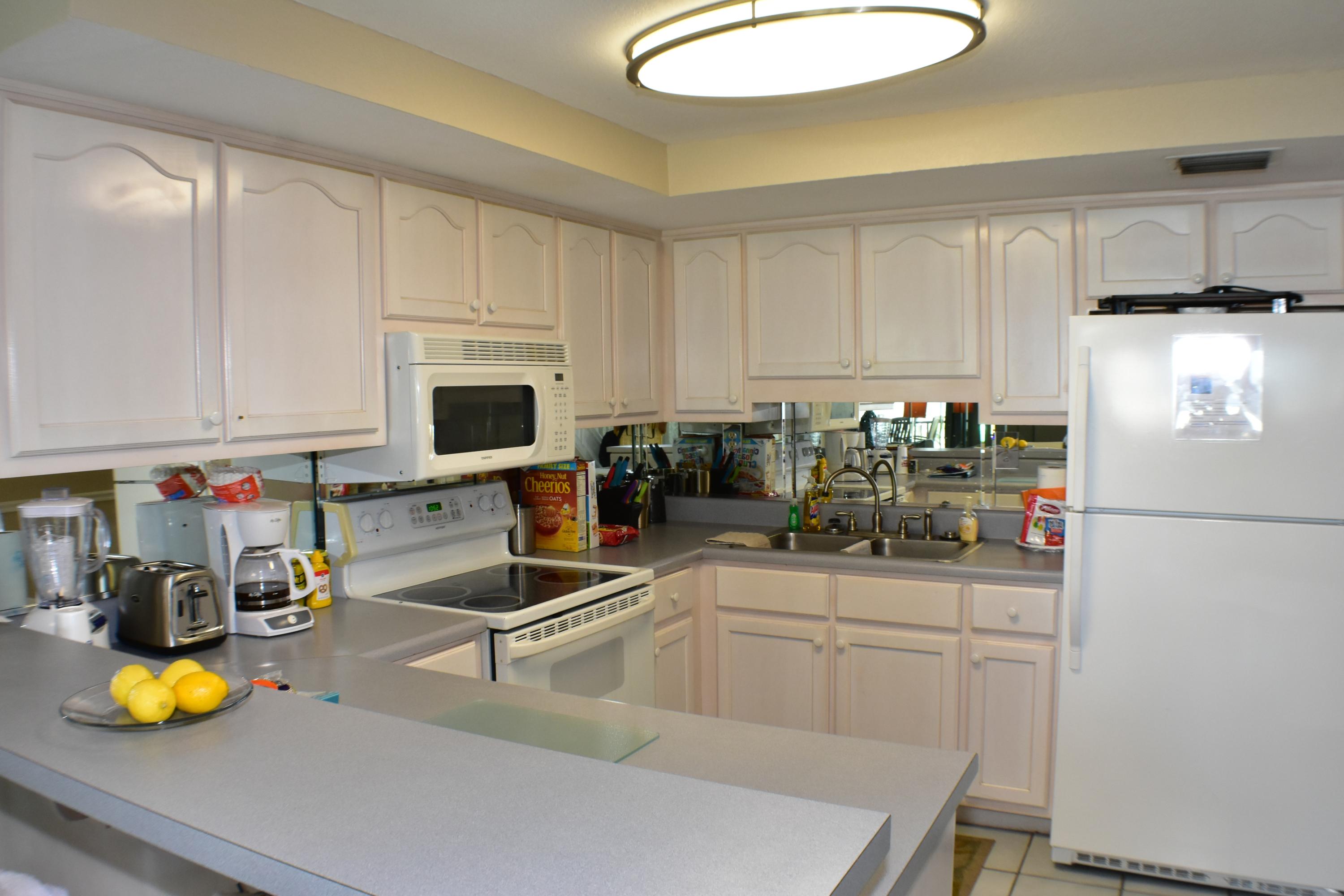SUGAR BEACH Condos - Residential
