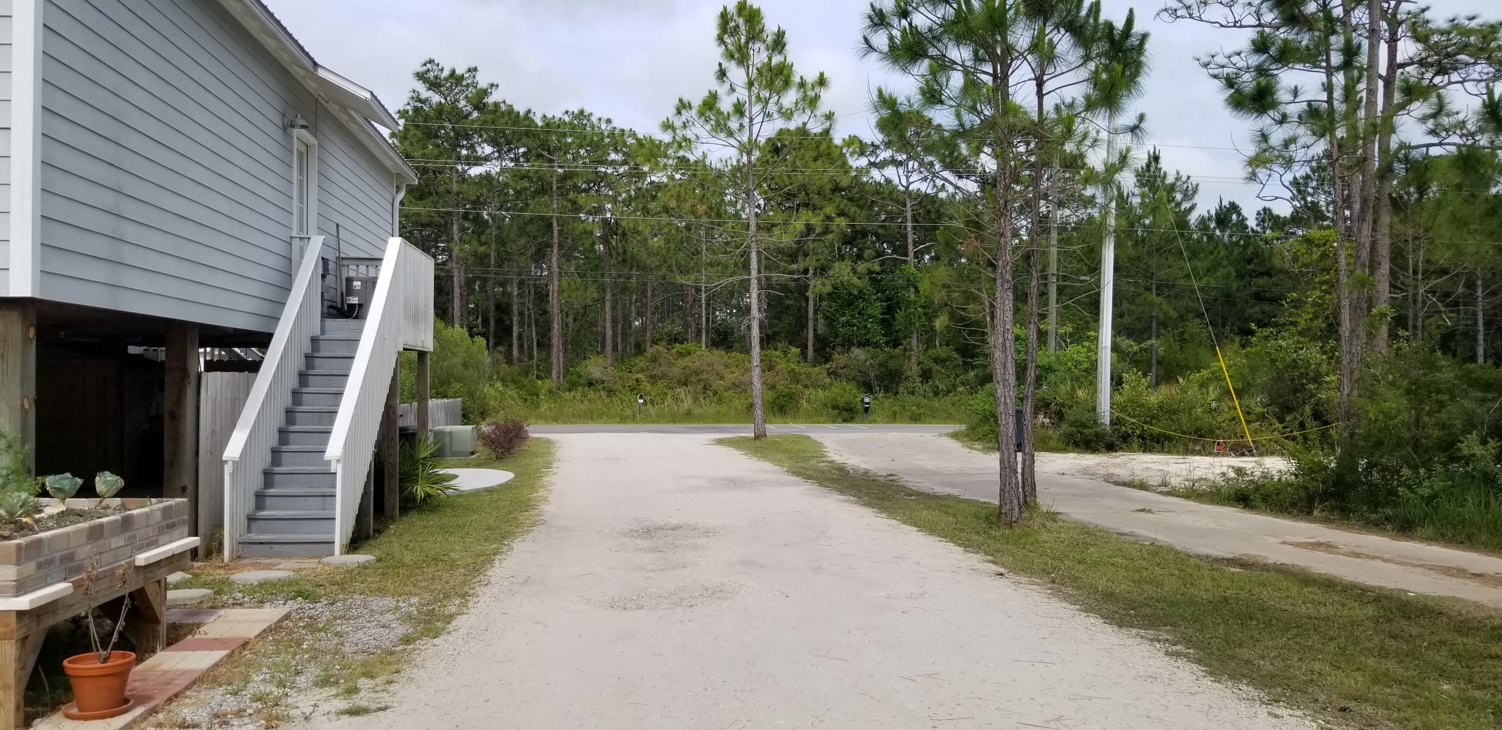 NO RECORDED SUBDIVISION - Land