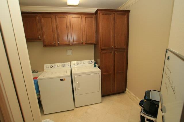 REGENCY TOWERS - Residential