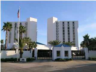 REGENCY TOWERS - Residential