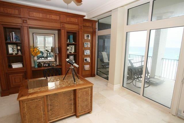 REGENCY TOWERS - Residential