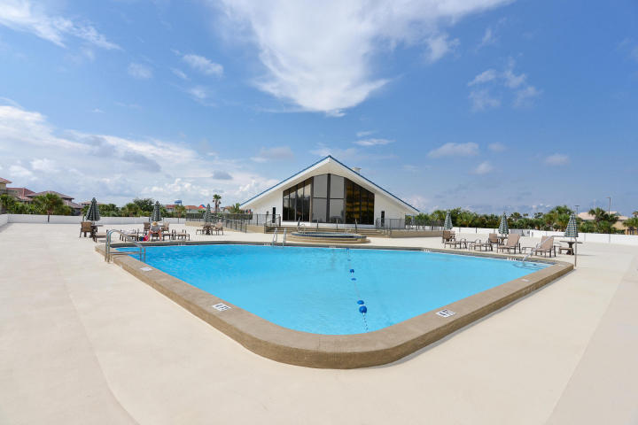 REGENCY TOWERS - Residential