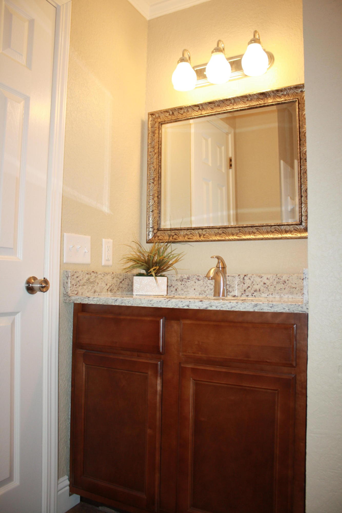 CHELSEA WOODS - Residential