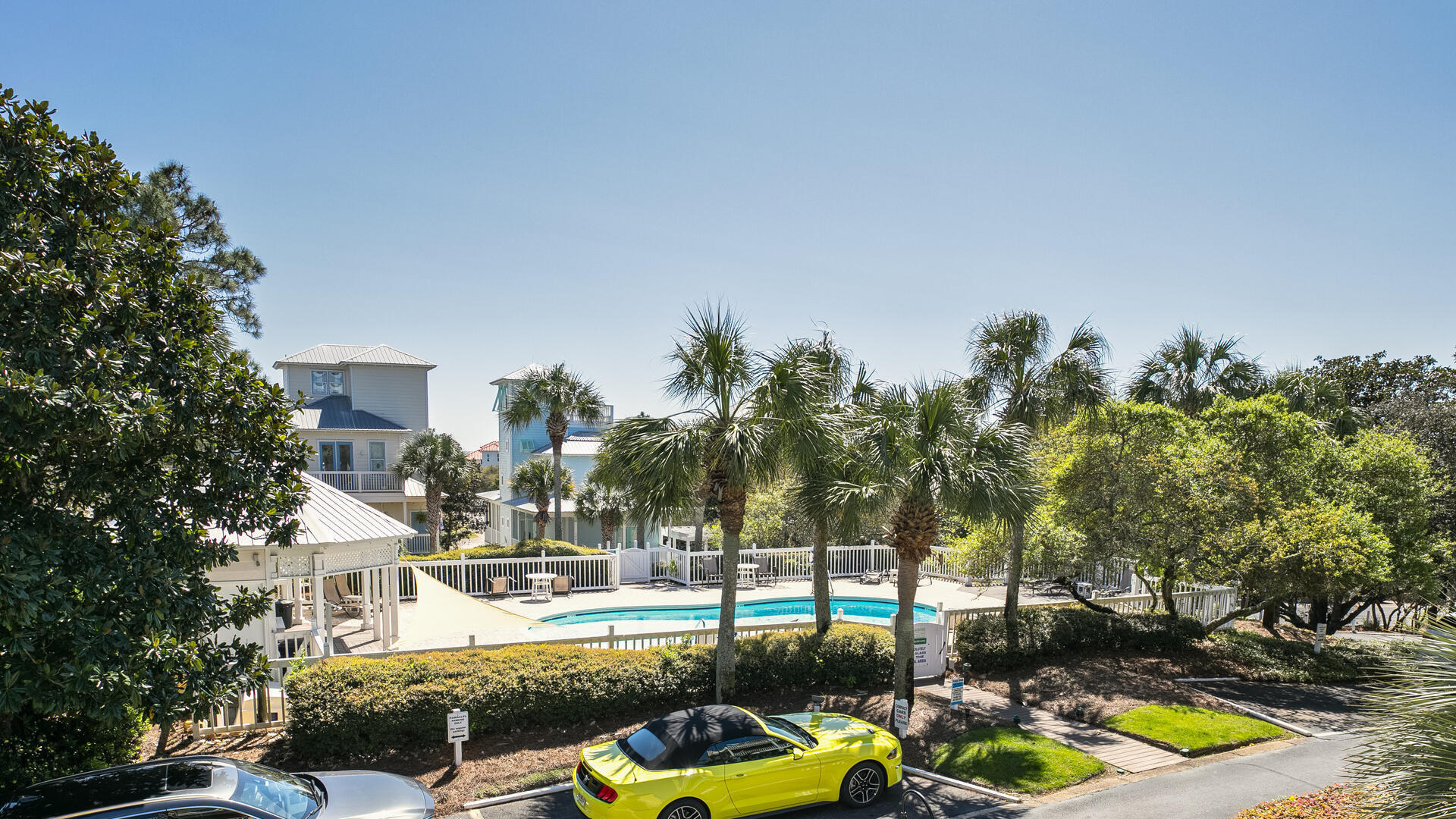 CALYPSO POINTE - Residential