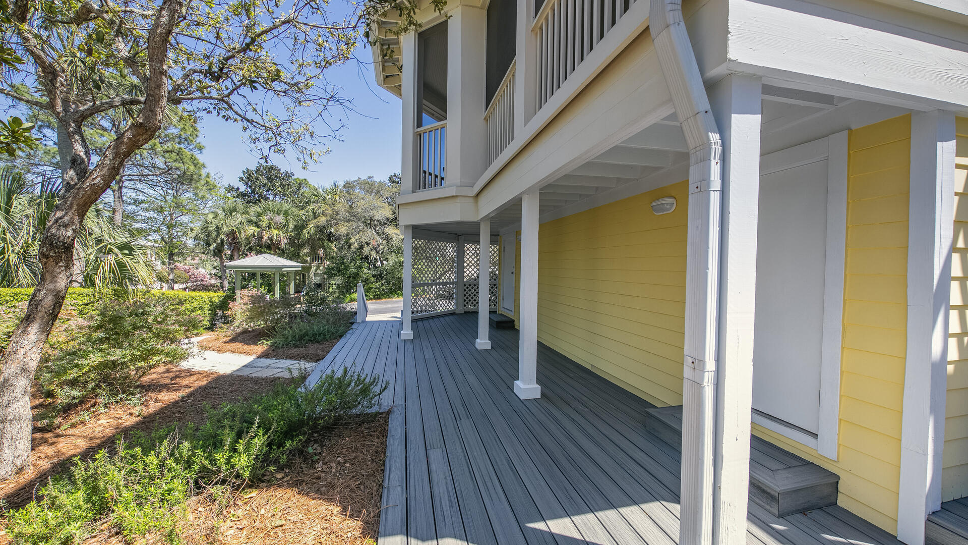 CALYPSO POINTE - Residential