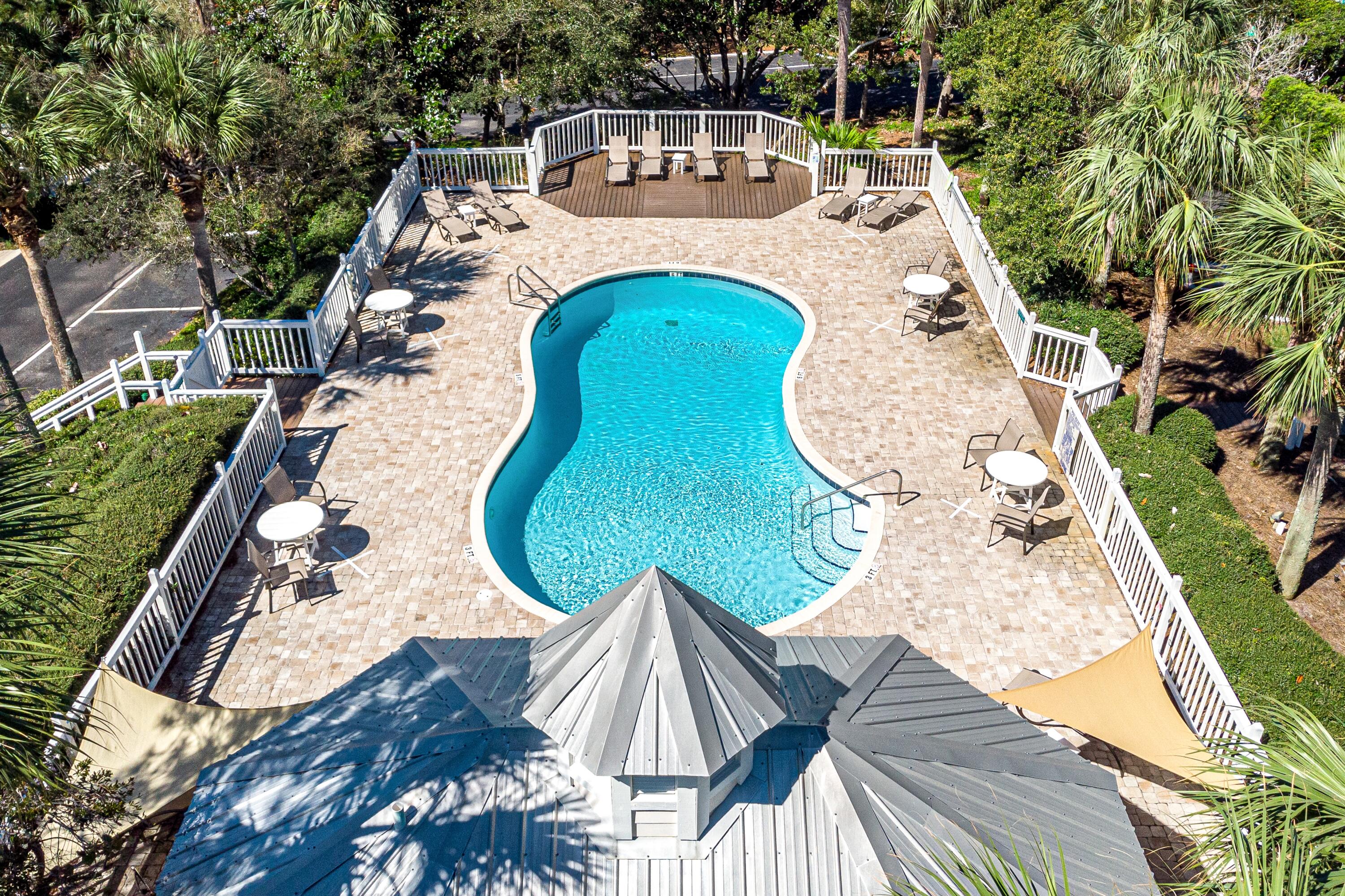 CALYPSO POINTE - Residential