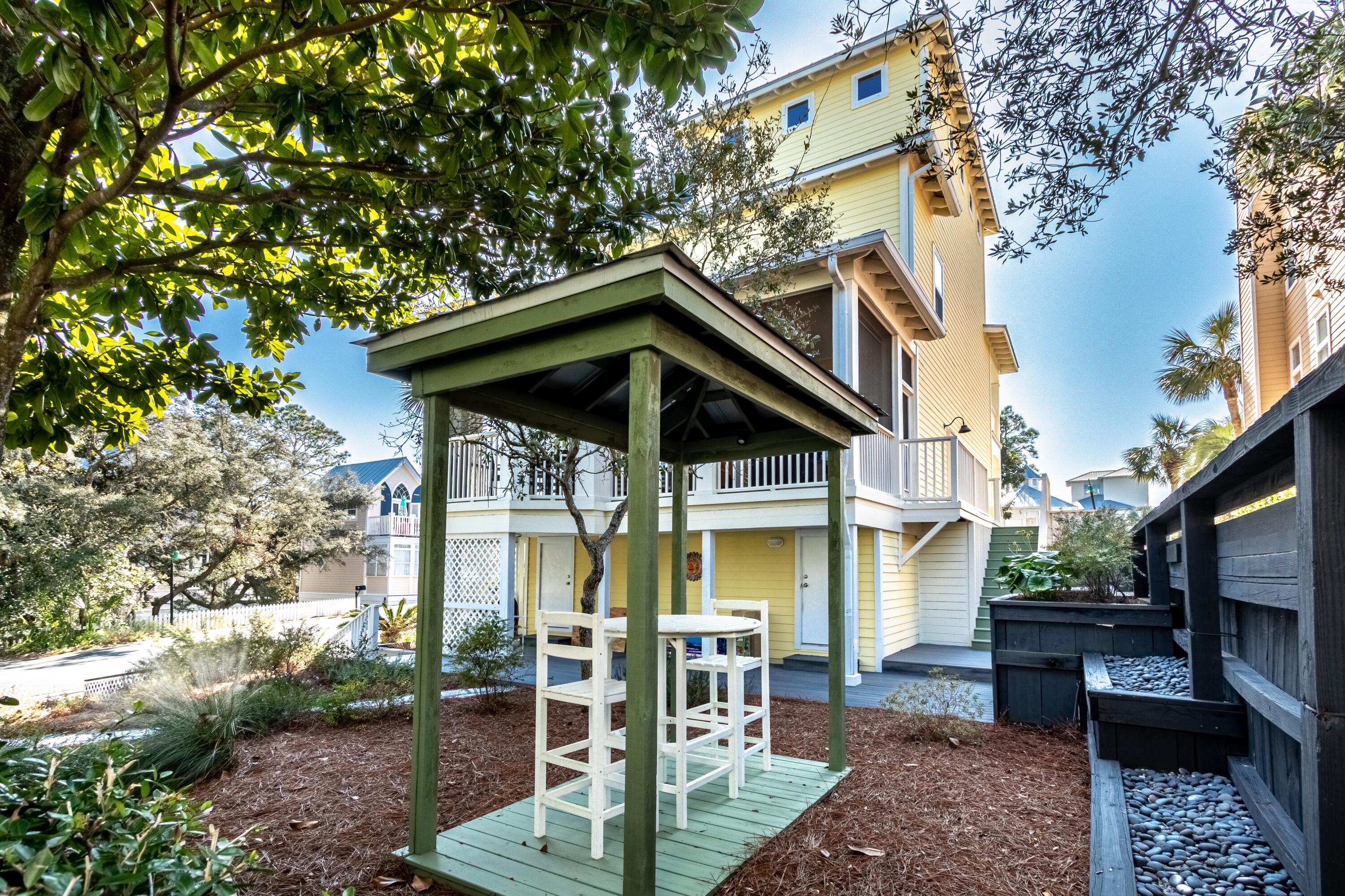 CALYPSO POINTE - Residential