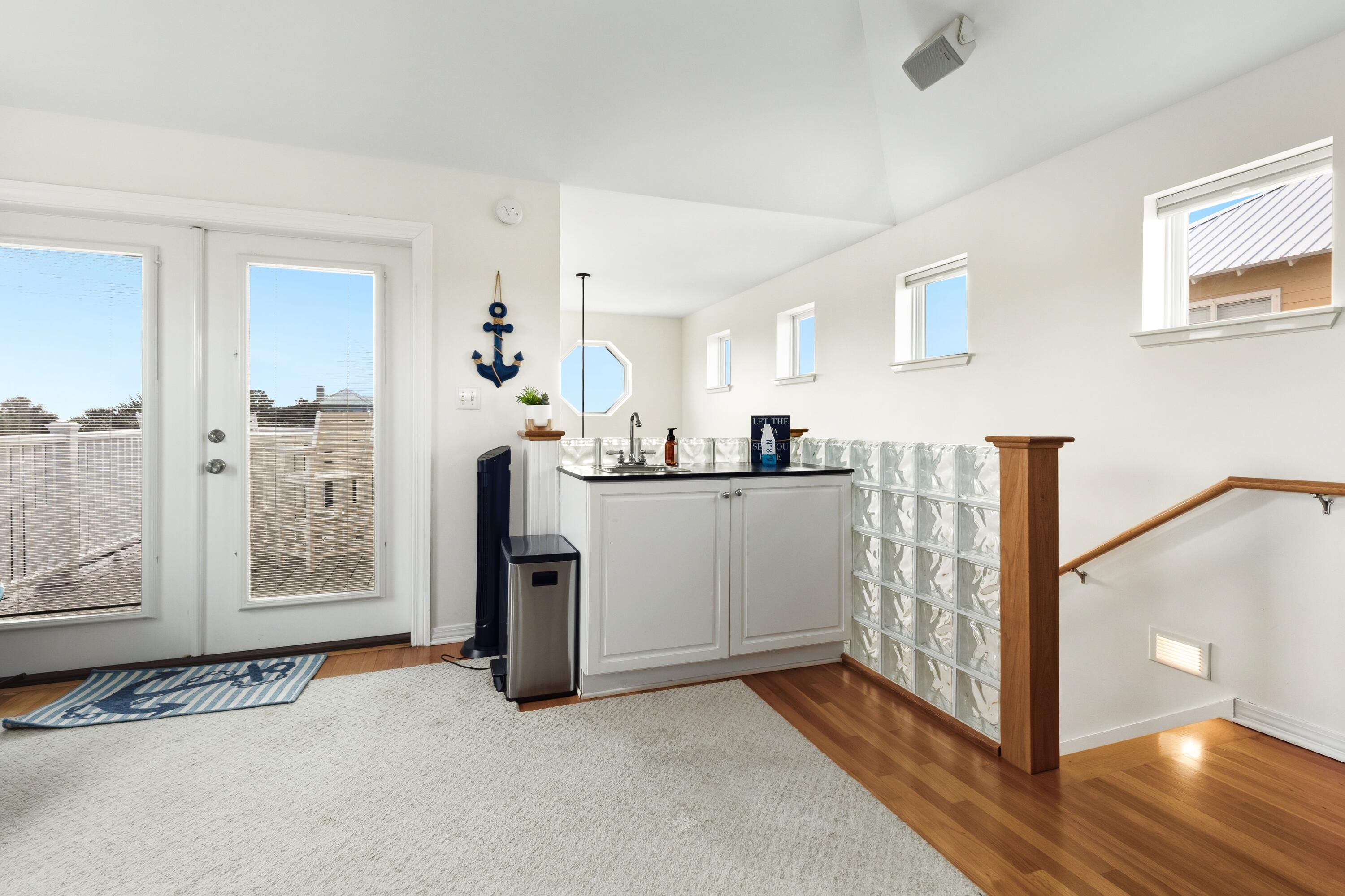 CALYPSO POINTE - Residential