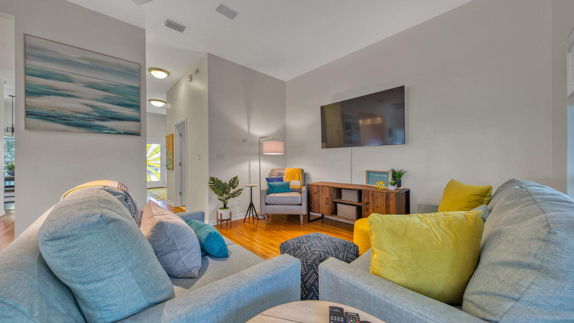 CALYPSO POINTE - Residential