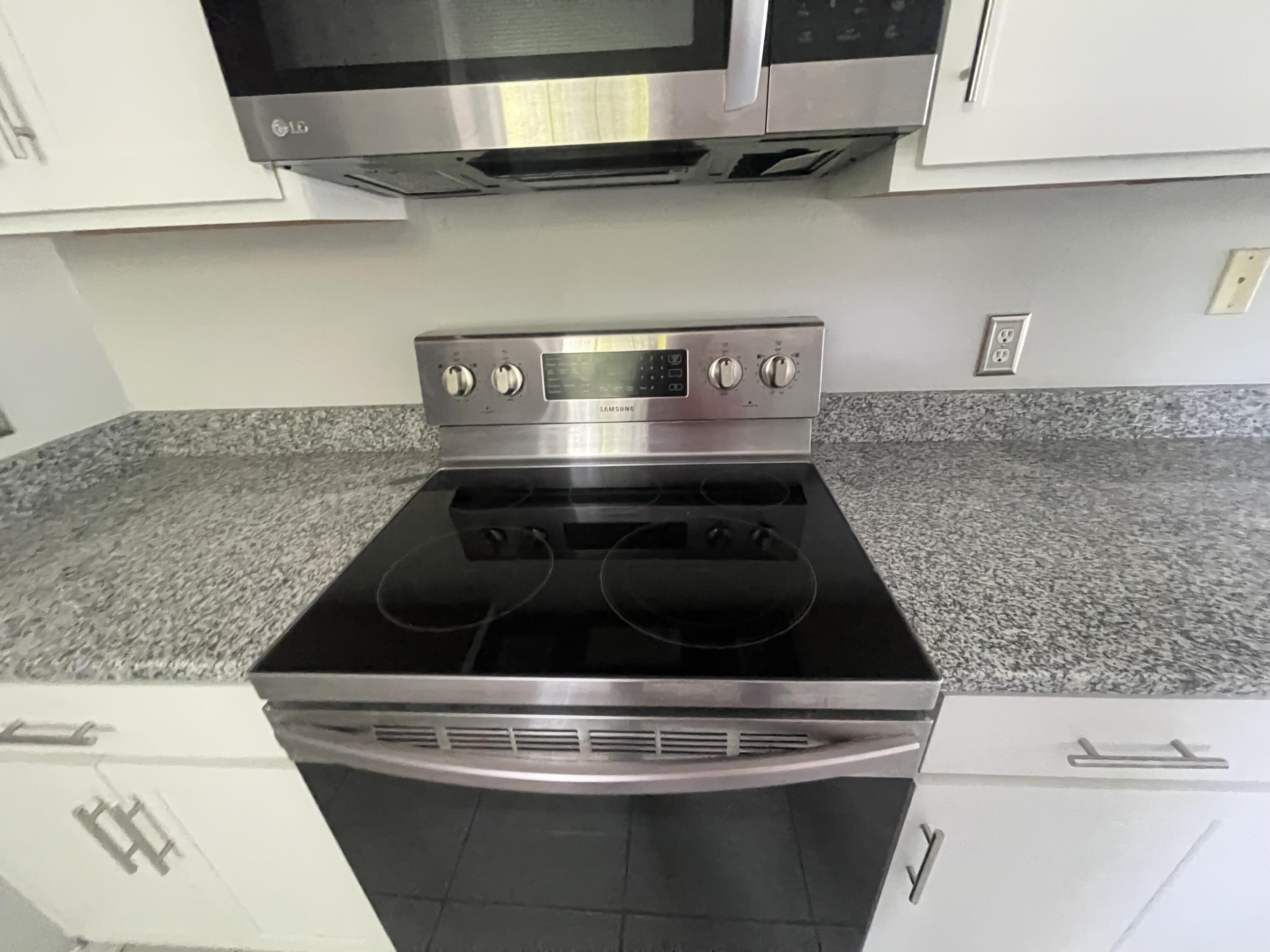 PARKER'S LANDING - Residential Lease