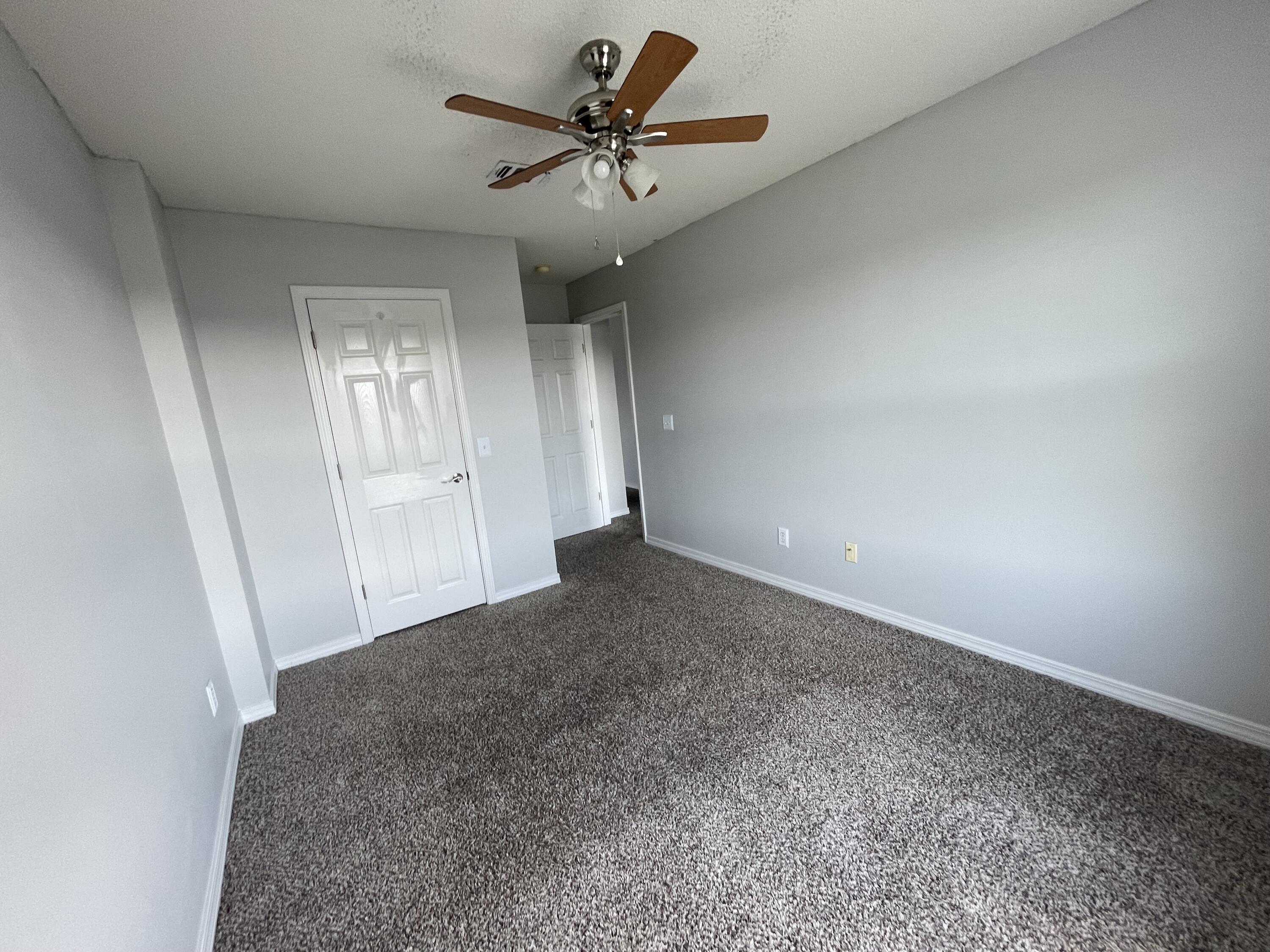PARKER'S LANDING - Residential Lease
