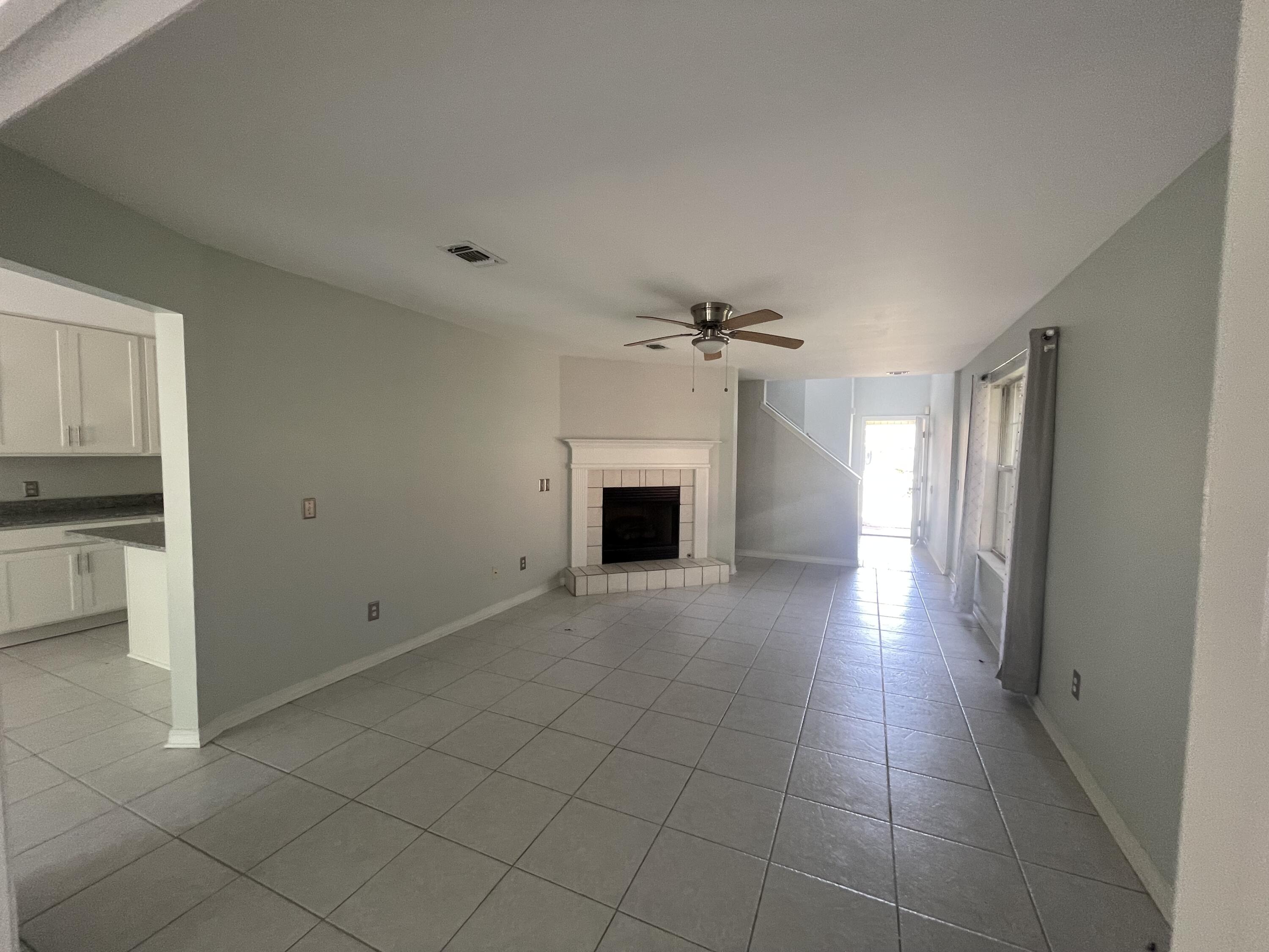 PARKER'S LANDING - Residential Lease