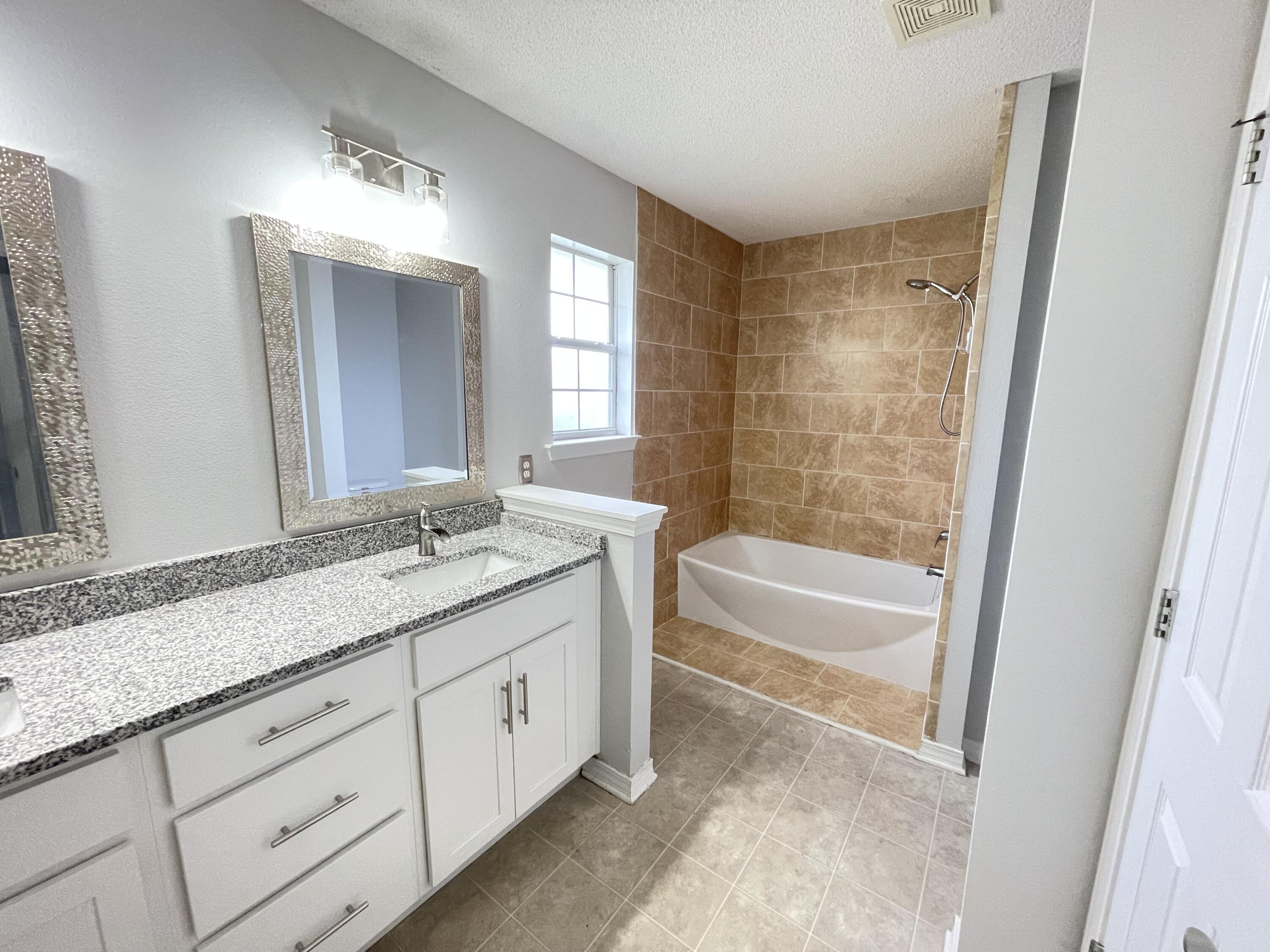 PARKER'S LANDING - Residential Lease