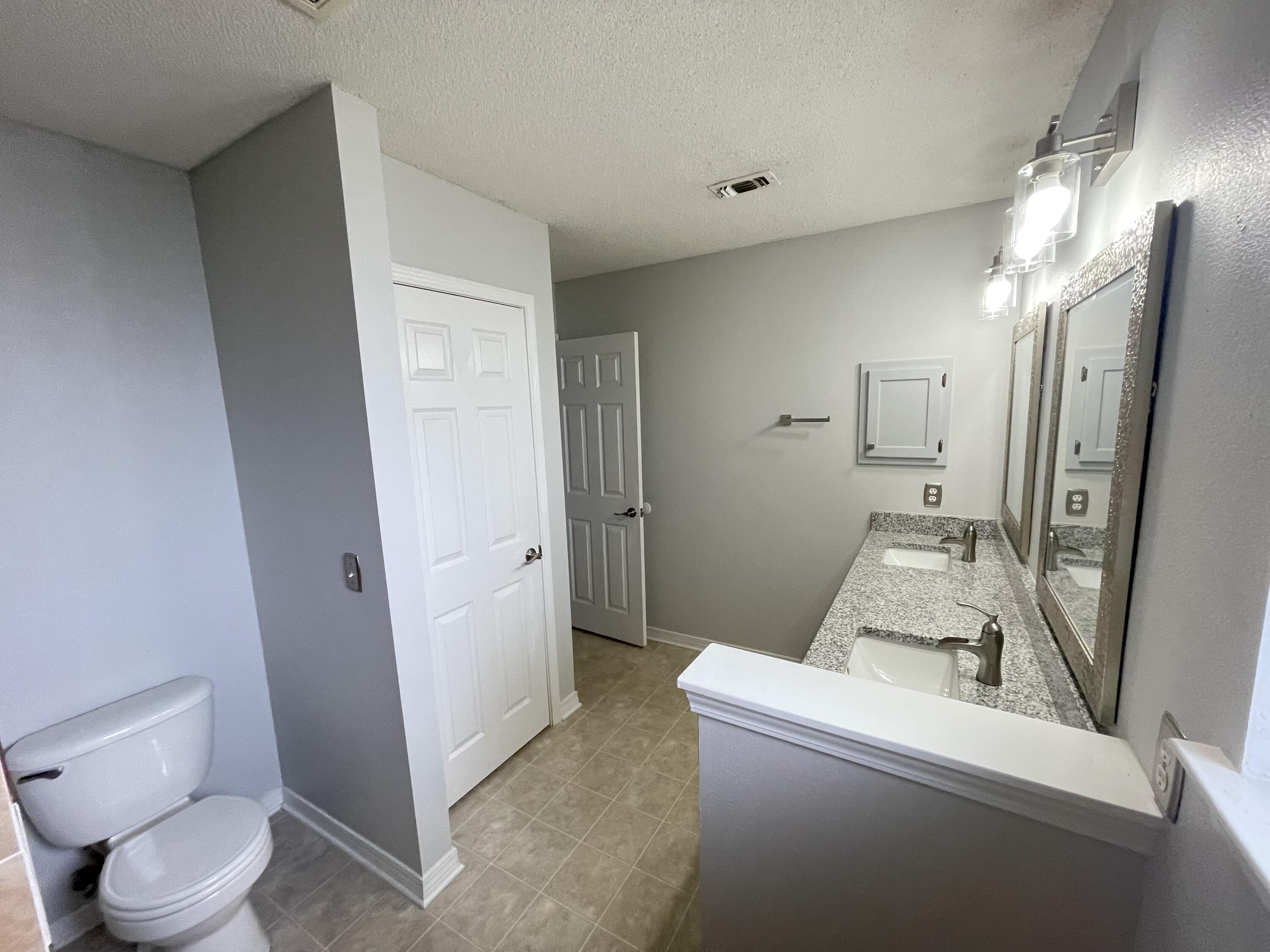 PARKER'S LANDING - Residential Lease