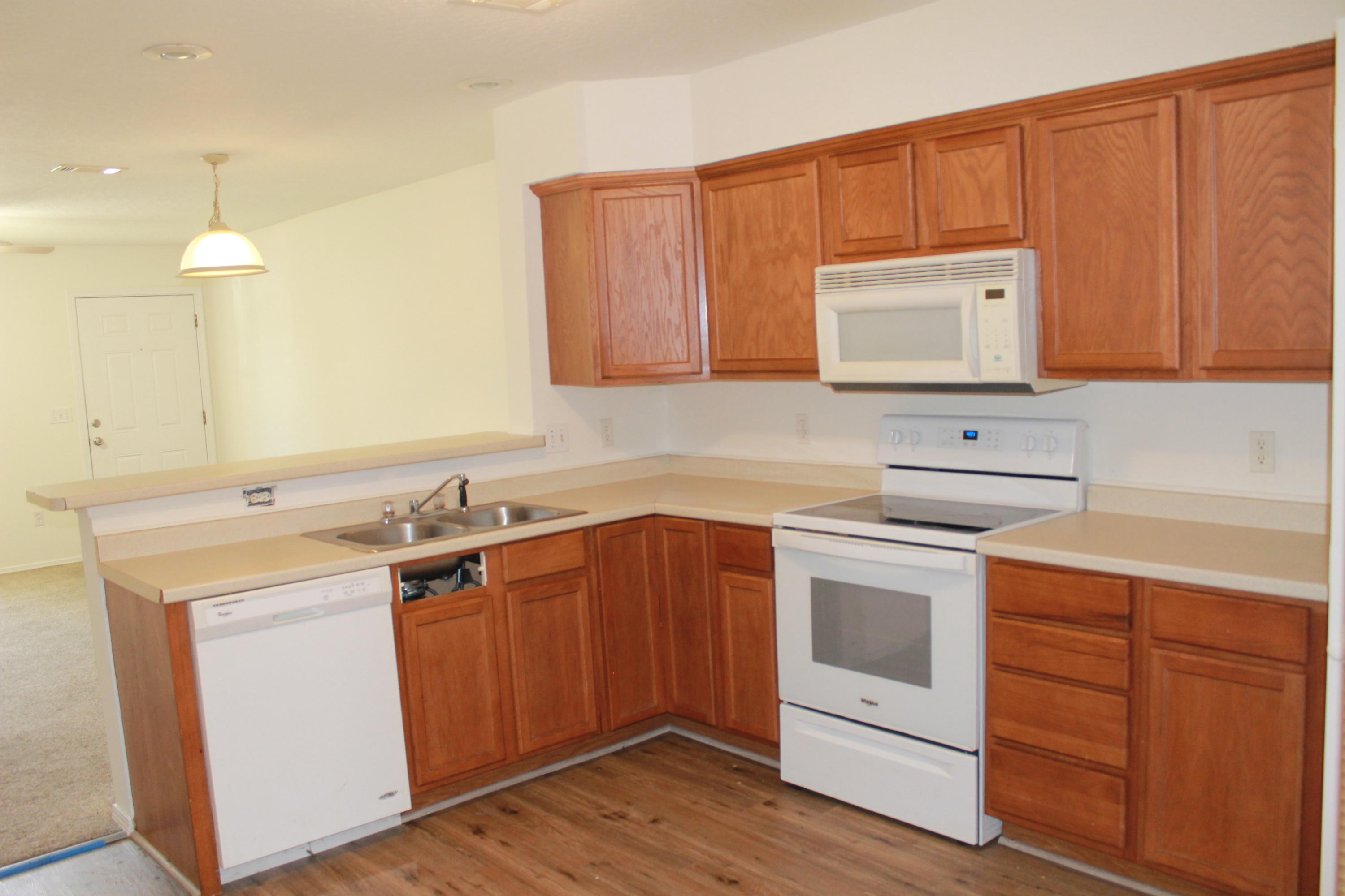 SHAY LIN TOWNHOMES - Residential Lease