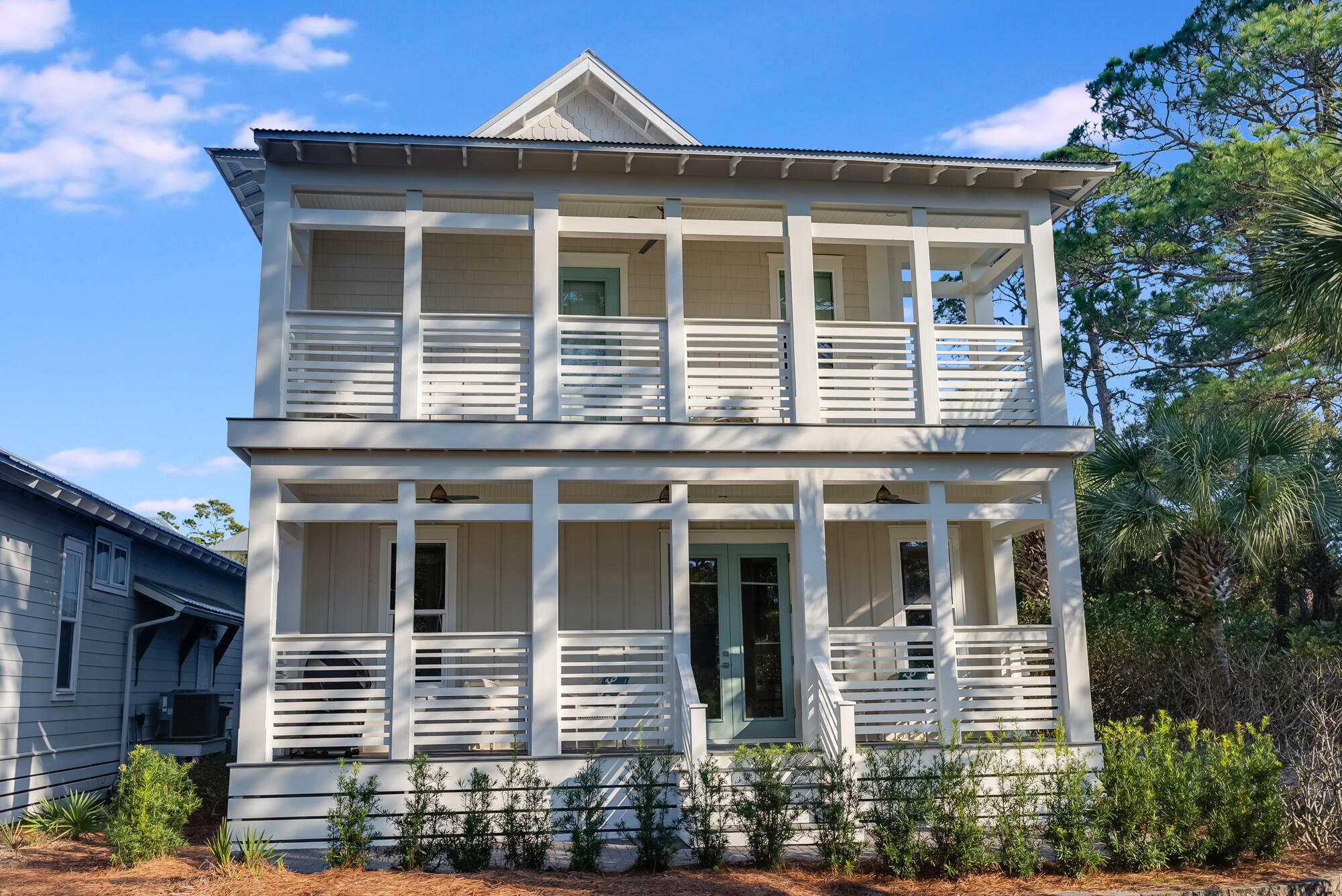 COTTAGES AT EASTERN LAKE - Residential