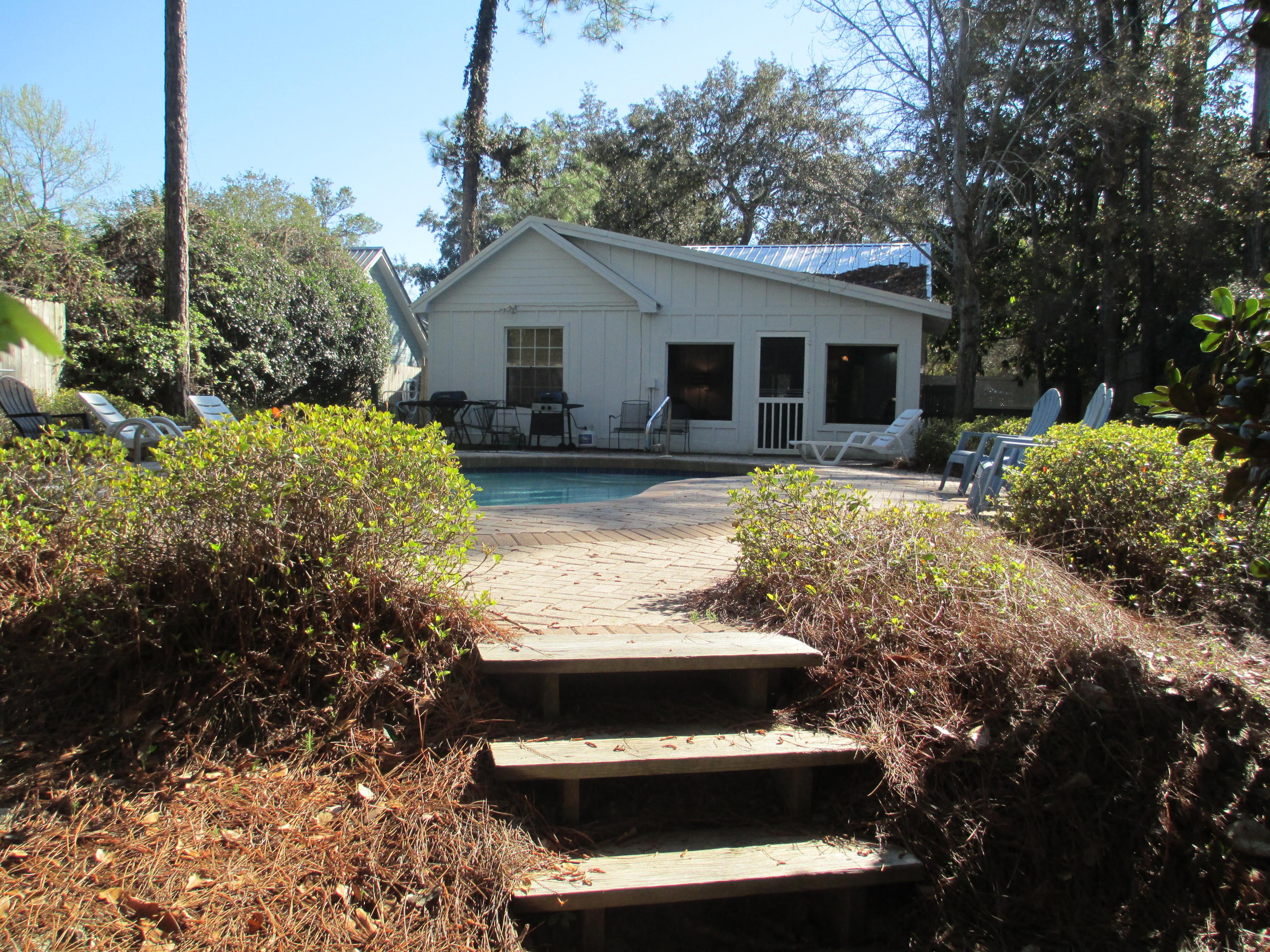 SEAGROVE SHORES 4TH ADD - Residential