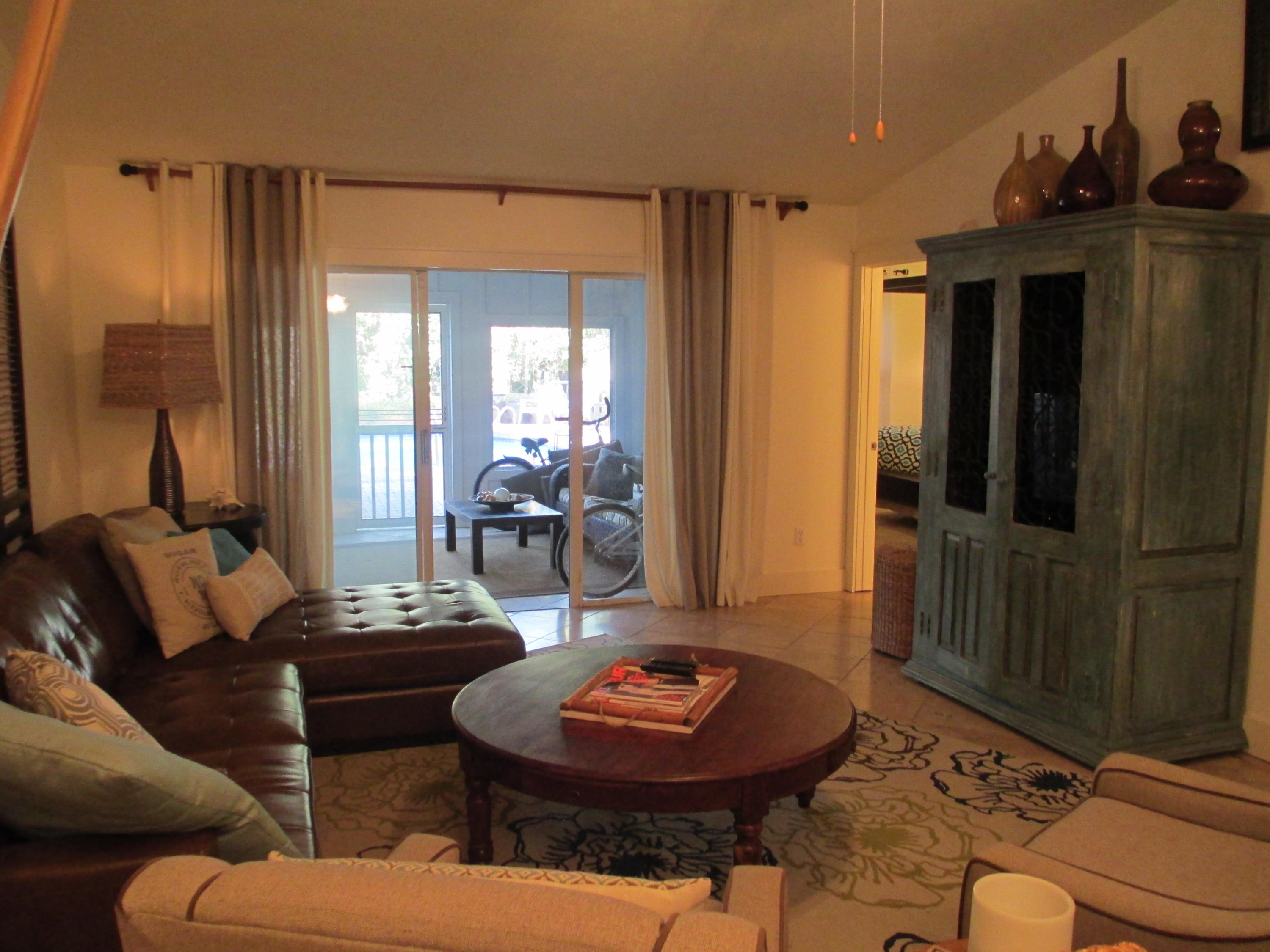 SEAGROVE SHORES 4TH ADD - Residential