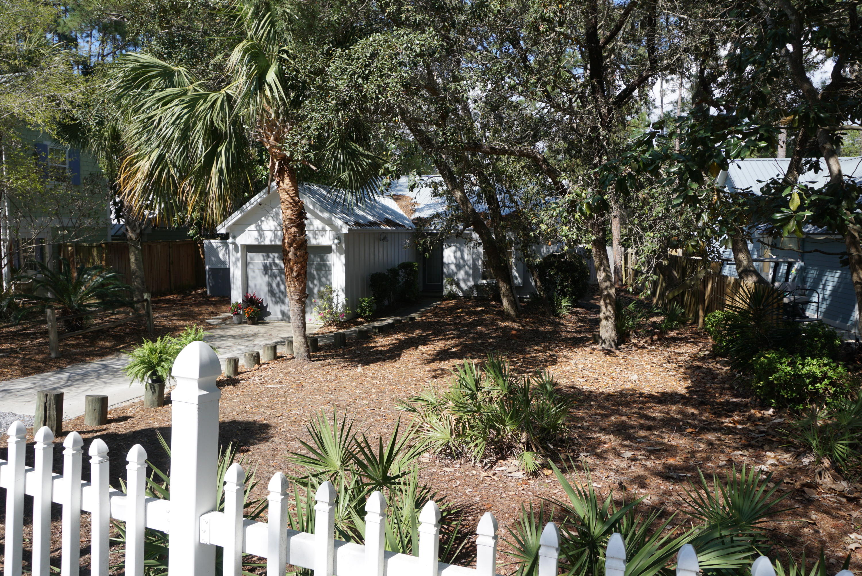 SEAGROVE SHORES 4TH ADD - Residential