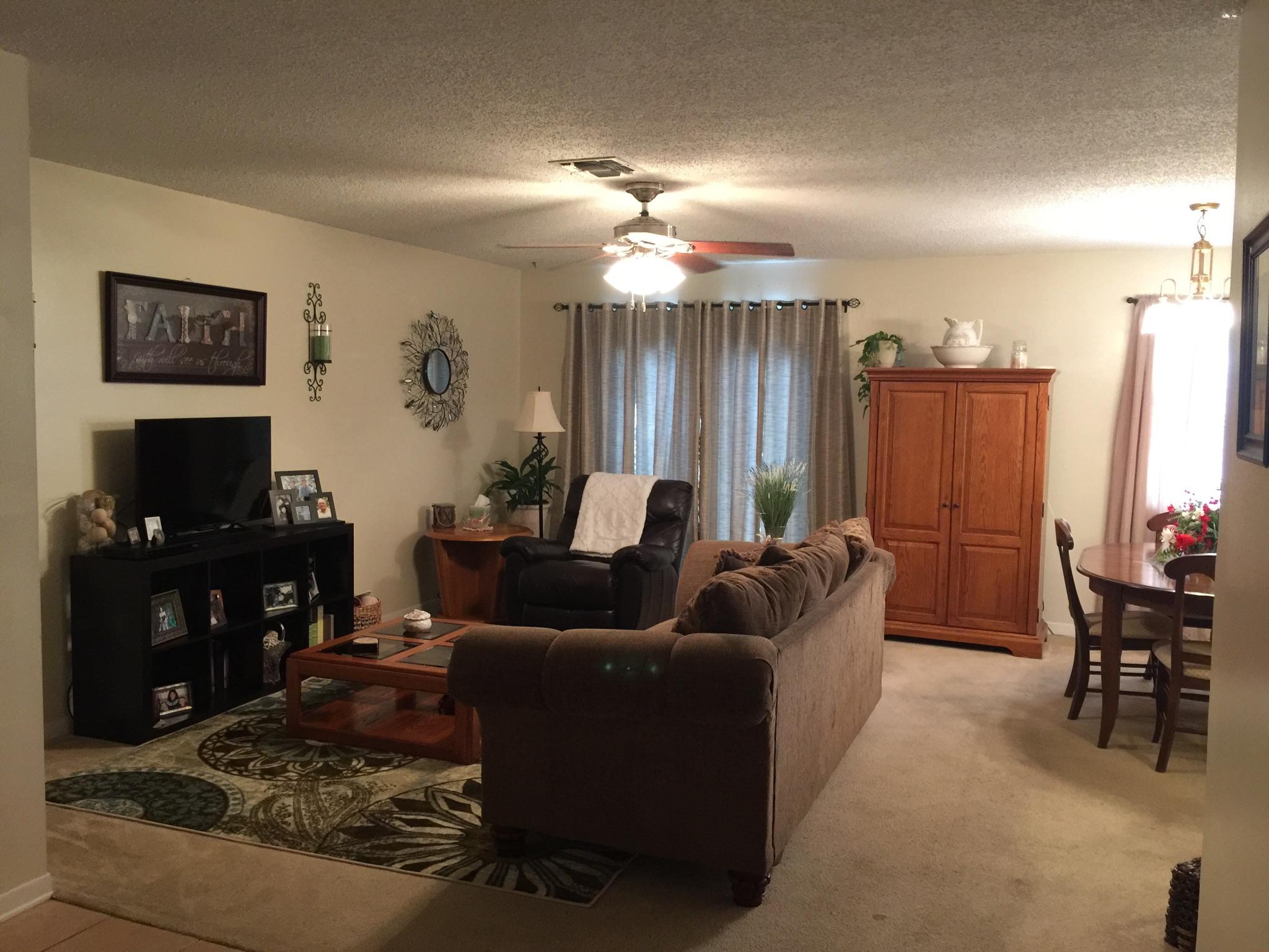 WOODHAM MANOR 3RD ADDN - Residential