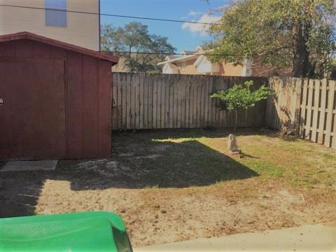 WOODHAM MANOR 3RD ADDN - Residential