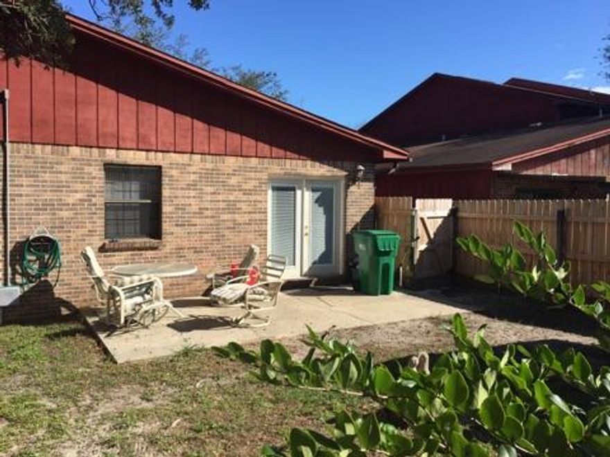 Single story end unit townhome, well-maintained, great location. This is perfect if you are downsizing, first time homebuyer or for an investor. Roof 2008; hot Water Heater 2016, HVAC 2-3 years old and on yearly maintenance. Long-term tenant would like to stay,