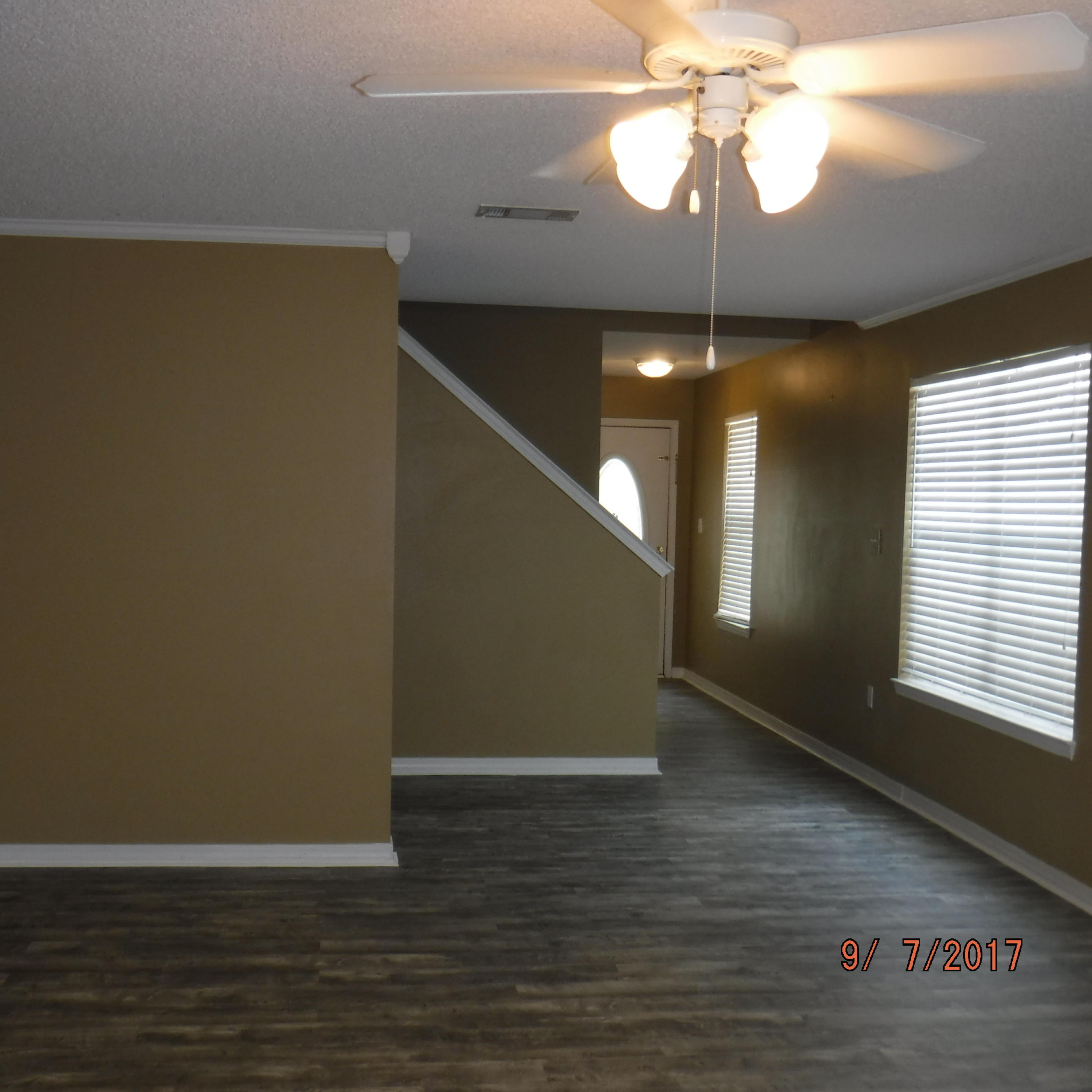 TWIN LAKES ESTATES - Residential Lease