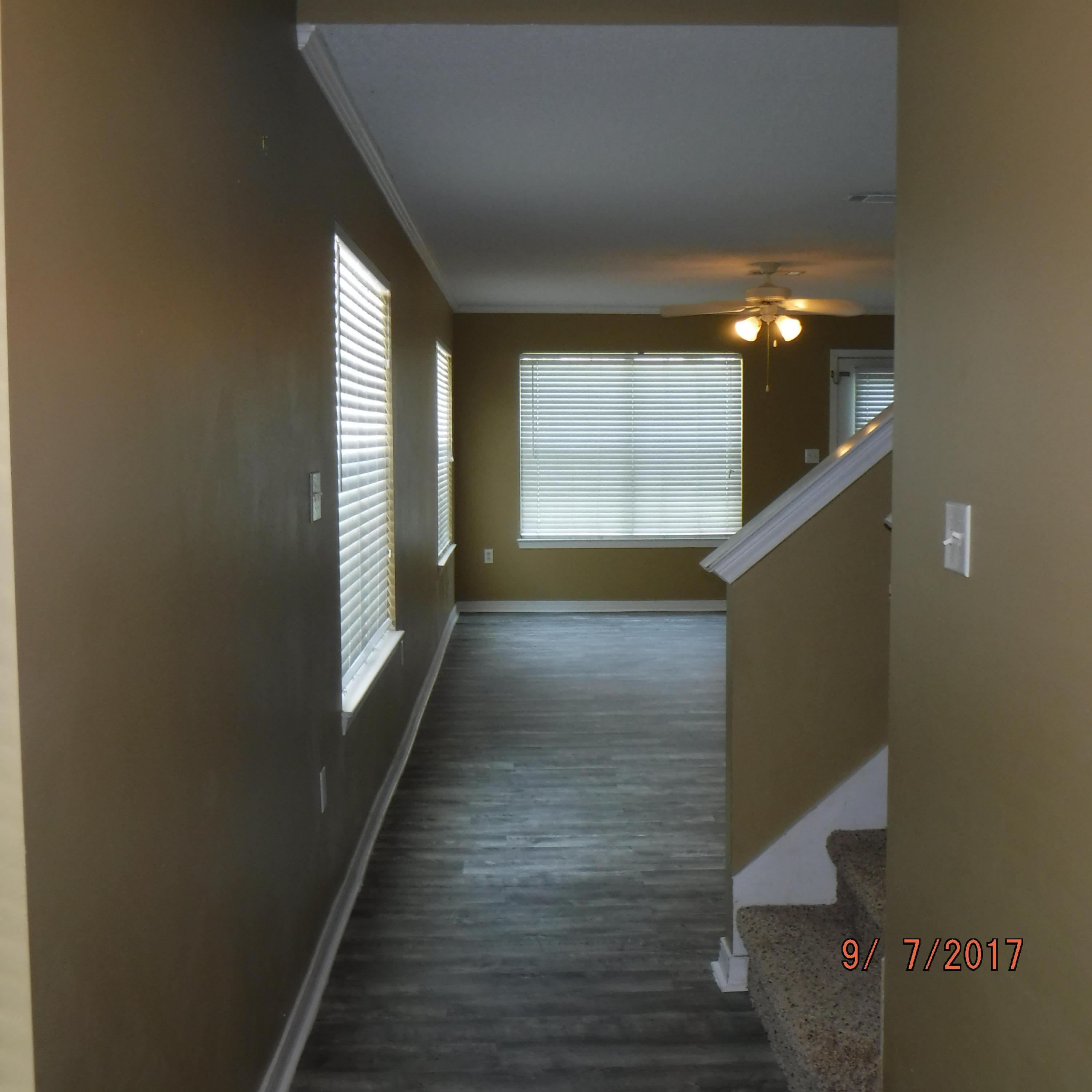 TWIN LAKES ESTATES - Residential Lease