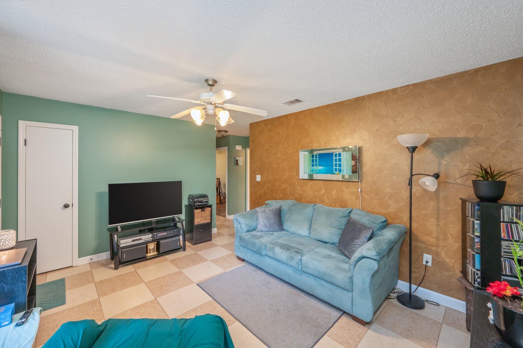 Lot 14 Cottonwood Est. - Residential