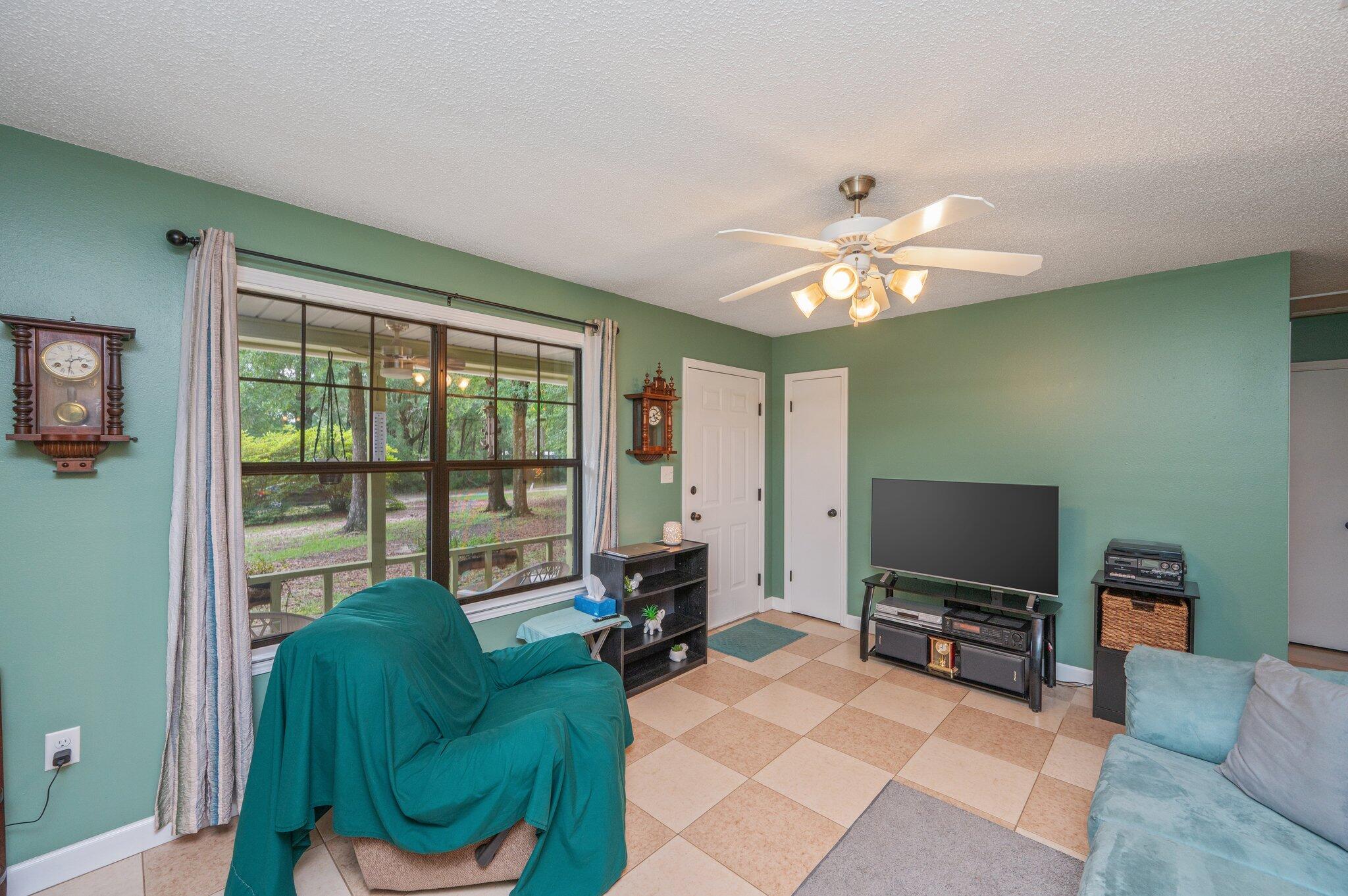 Lot 14 Cottonwood Est. - Residential