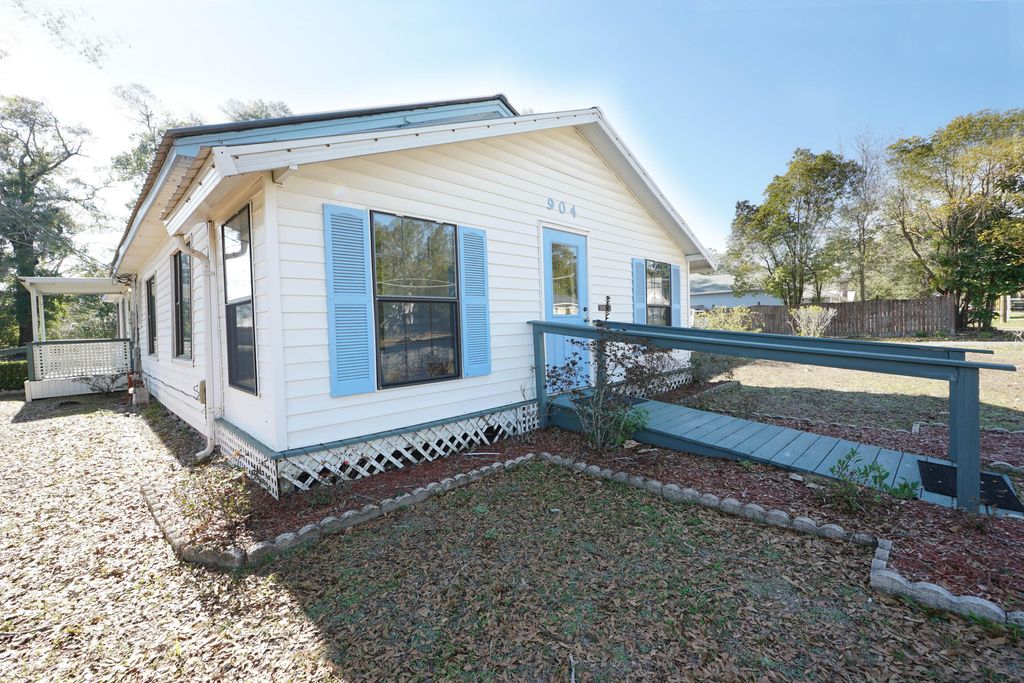 listing image 0