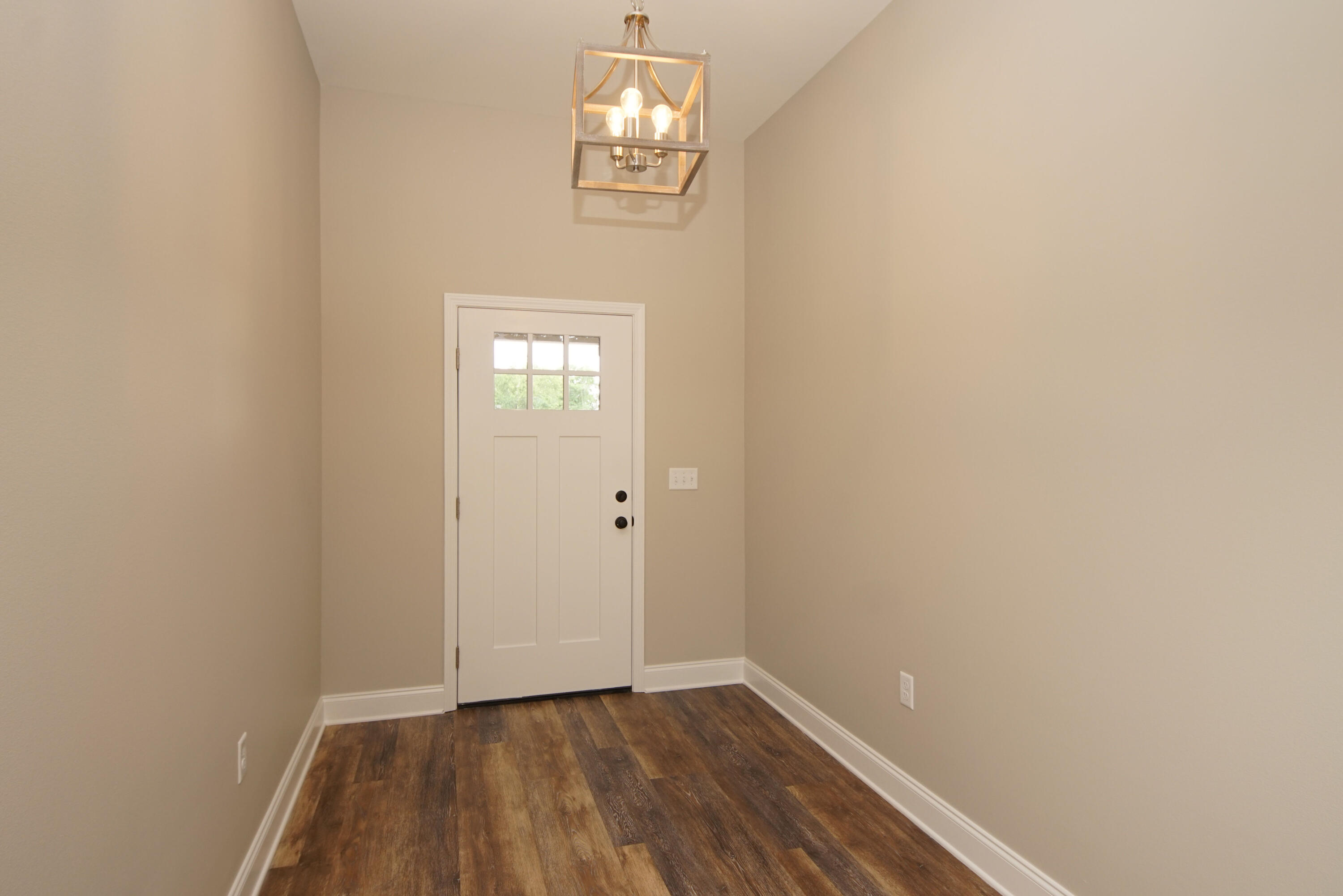 10th Add Elliotts Point - Residential