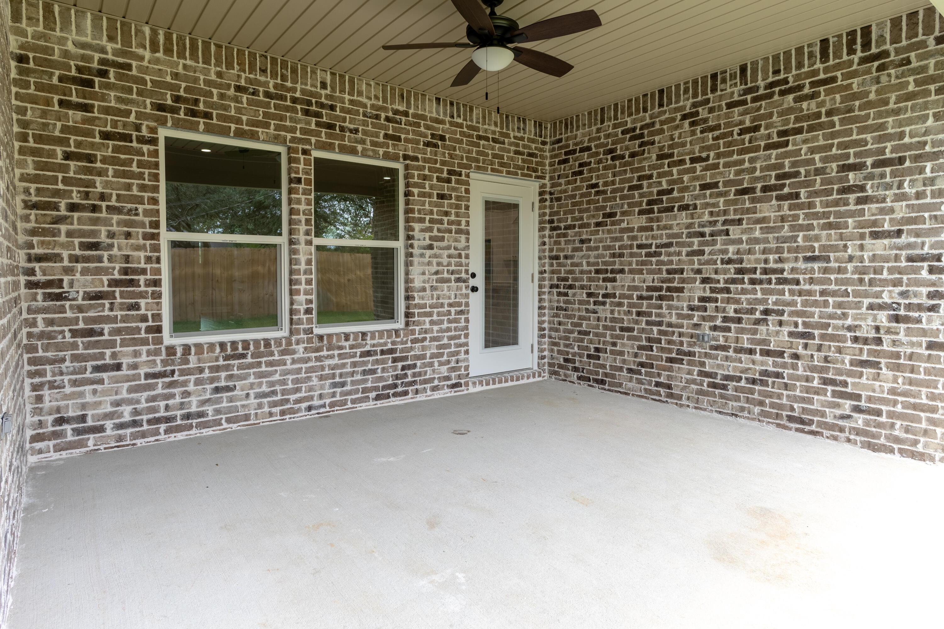 10th Add Elliotts Point - Residential