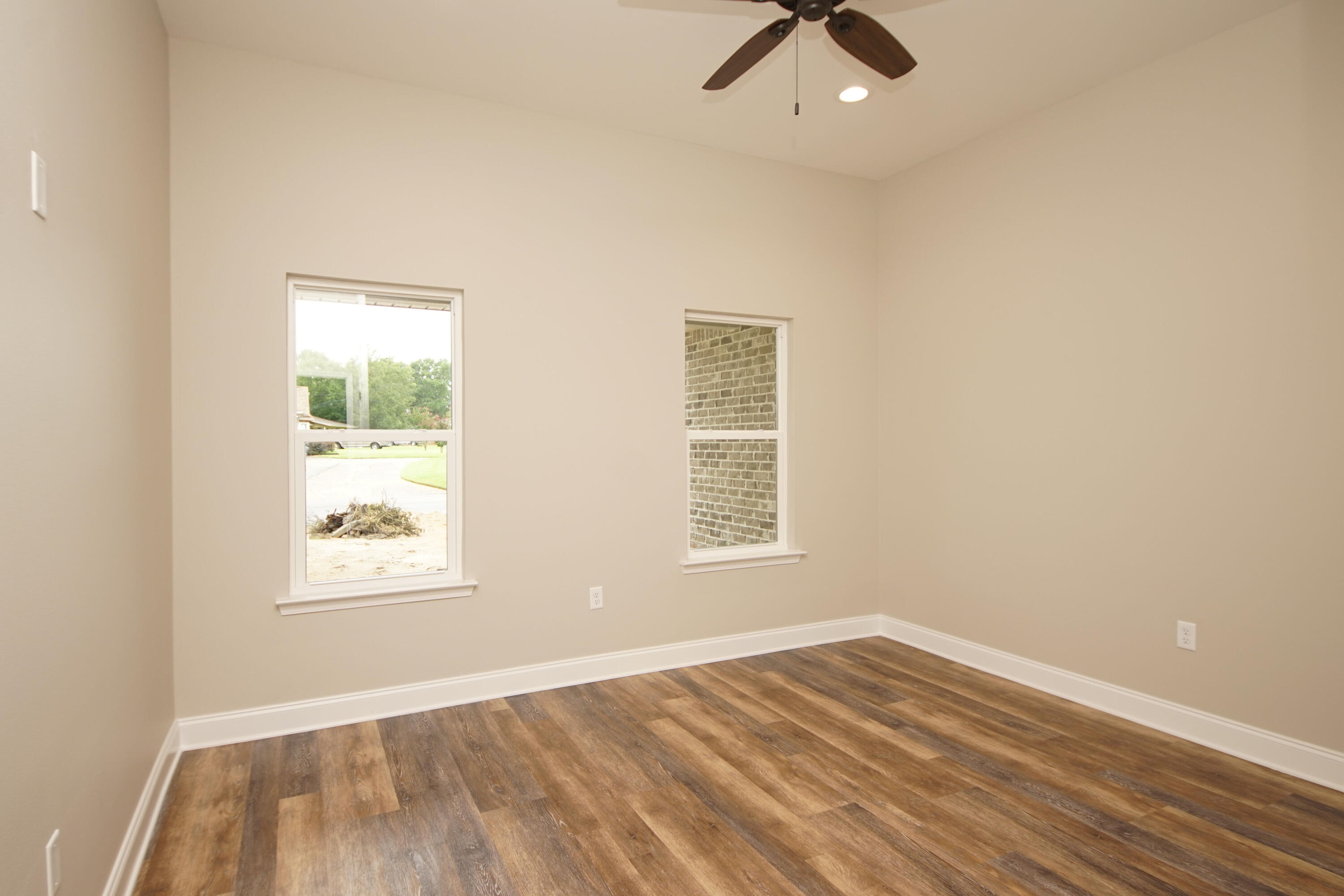 10th Add Elliotts Point - Residential