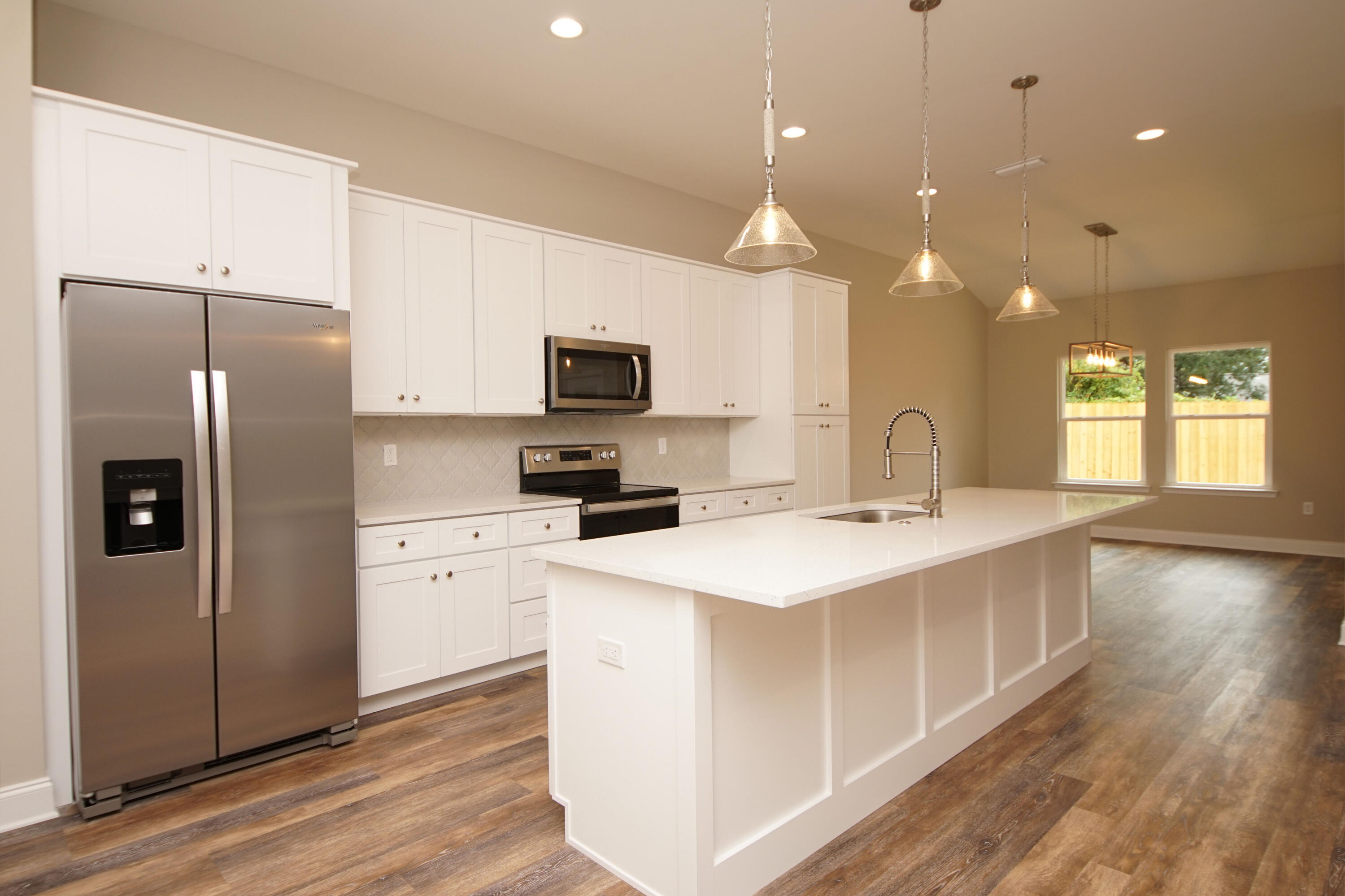 10th Add Elliotts Point - Residential