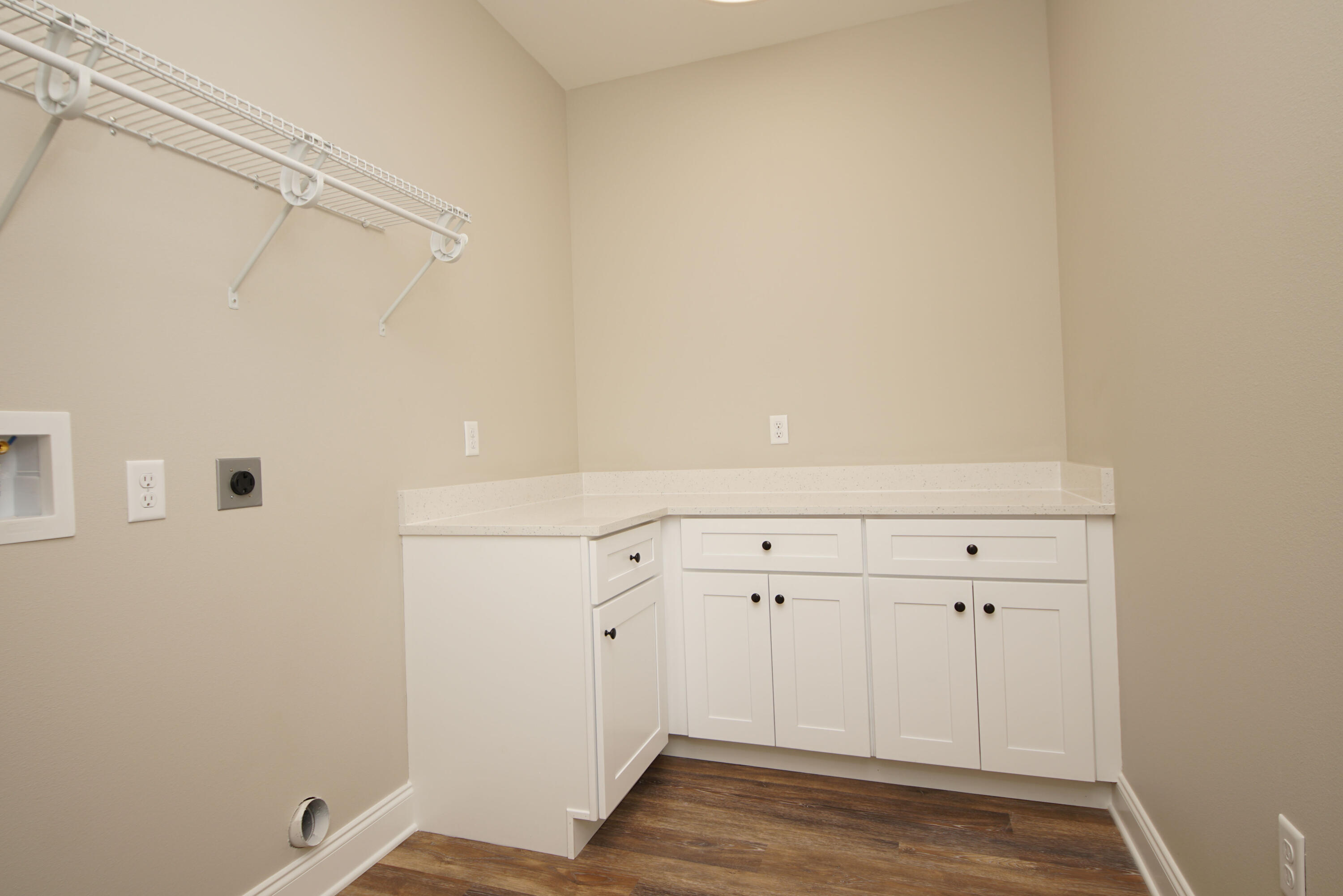 10th Add Elliotts Point - Residential