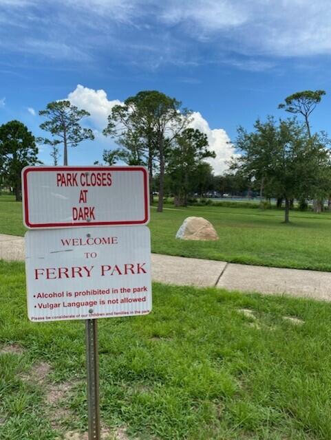 10th Add Elliotts Point - Residential