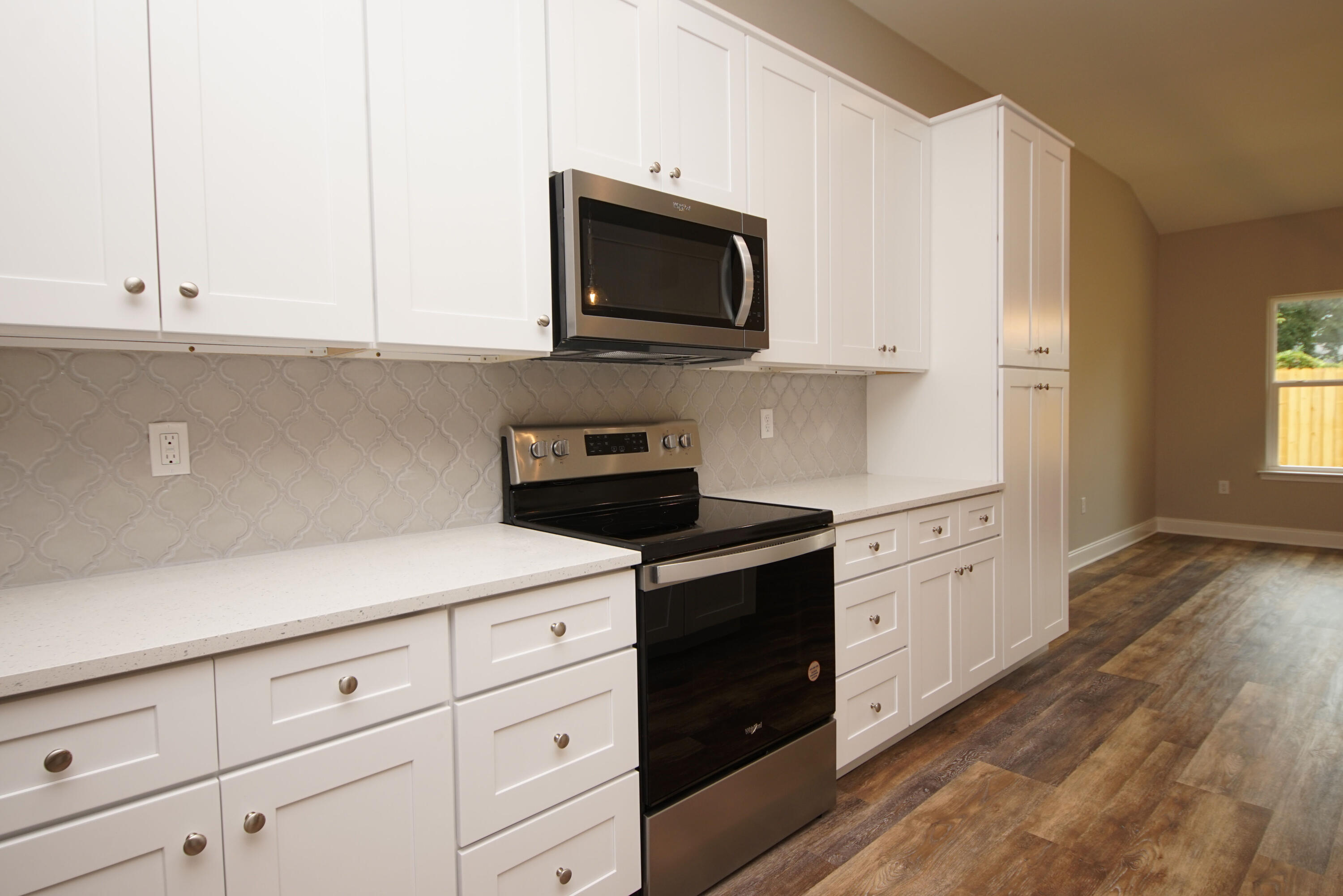 10th Add Elliotts Point - Residential